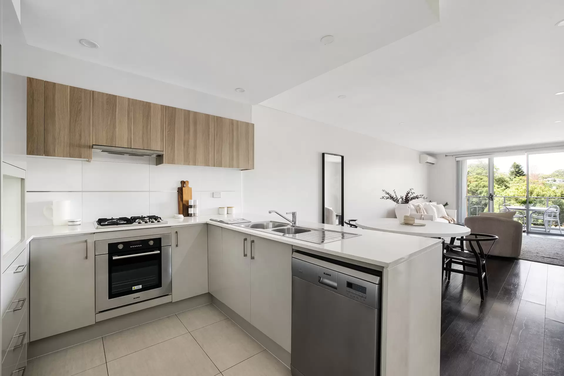 303/4 Broughton Street, Canterbury - Thumbnail 6