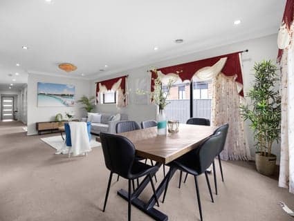 18 Arrowhead Street, Manor Lakes - Thumbnail 5
