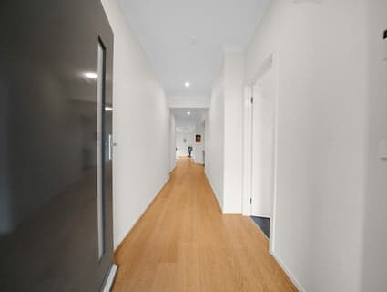 37 Honeycomb Avenue, Manor Lakes - Thumbnail 3