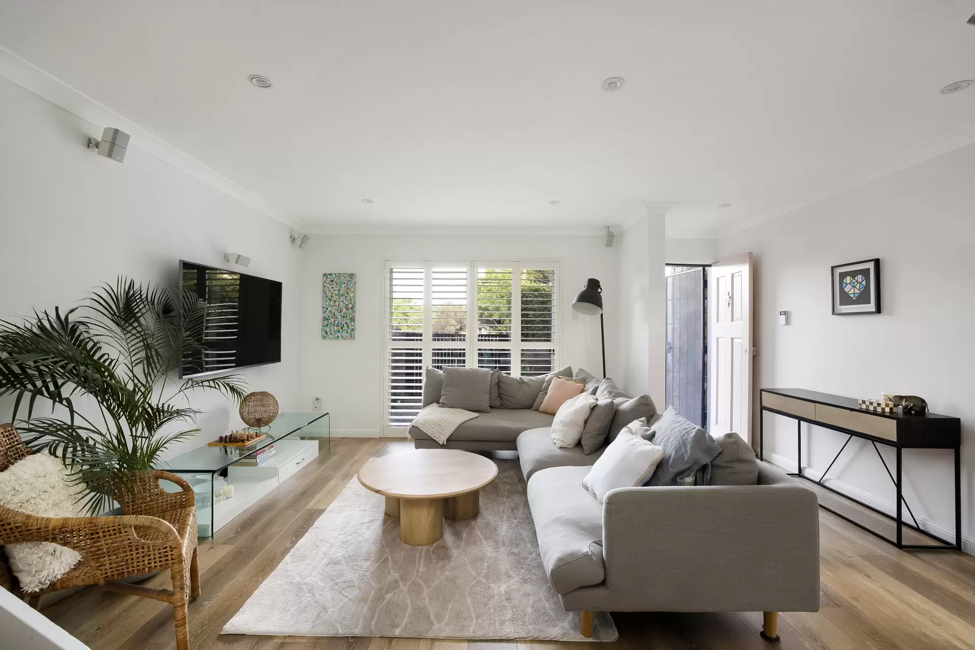 24 Denning Street, Petersham - Thumbnail 2