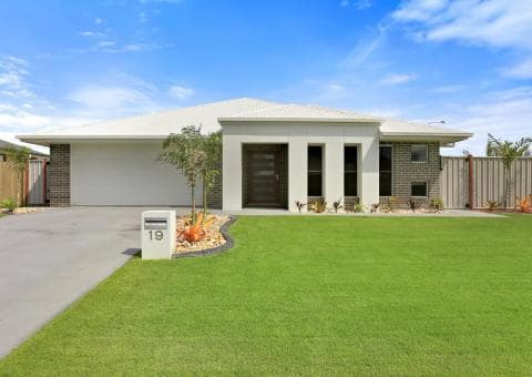 19 Seahaven Cct, Pialba QLD 4655, Pialba - Image 1