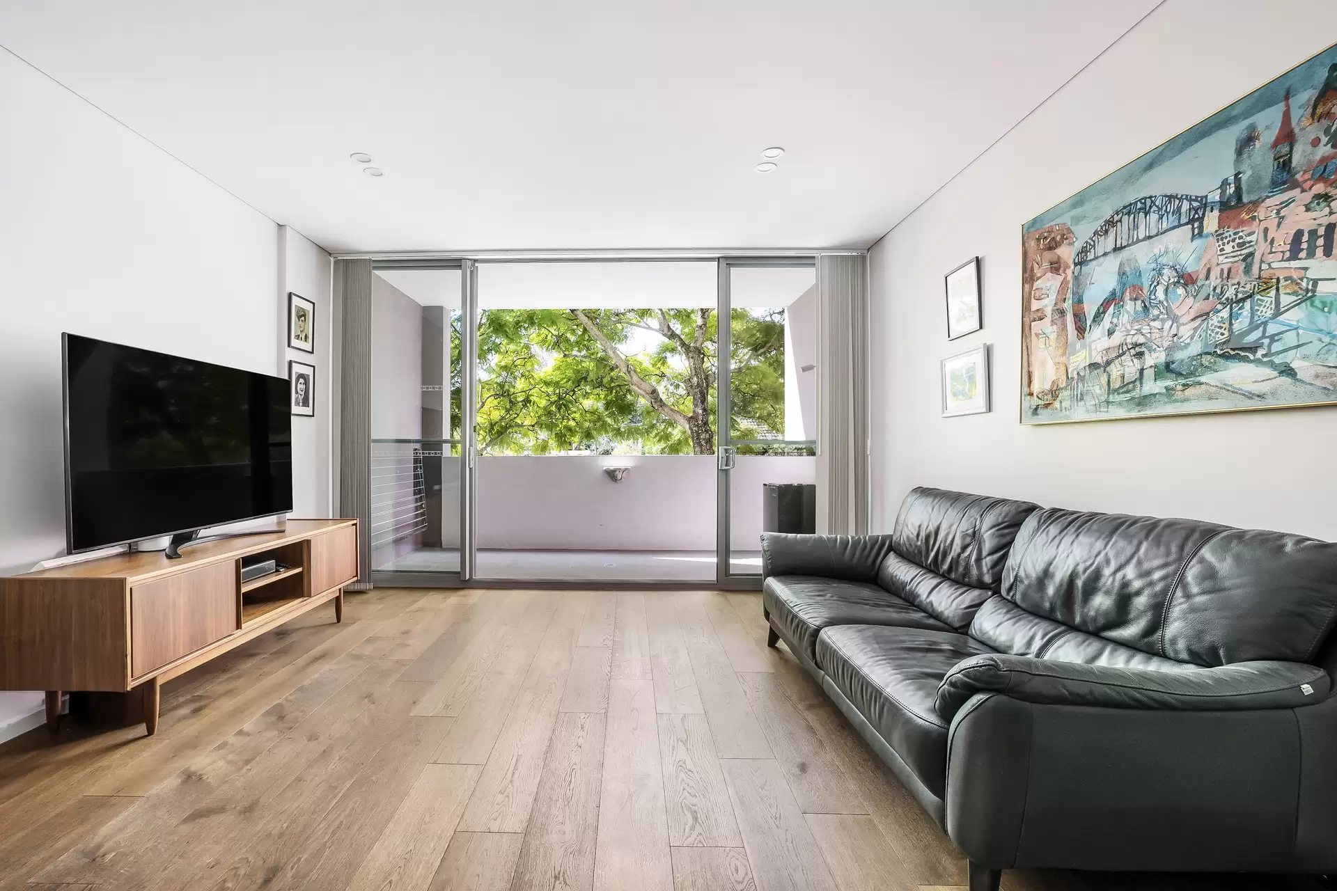 108/32 Alice Street, Newtown - Thumbnail 3