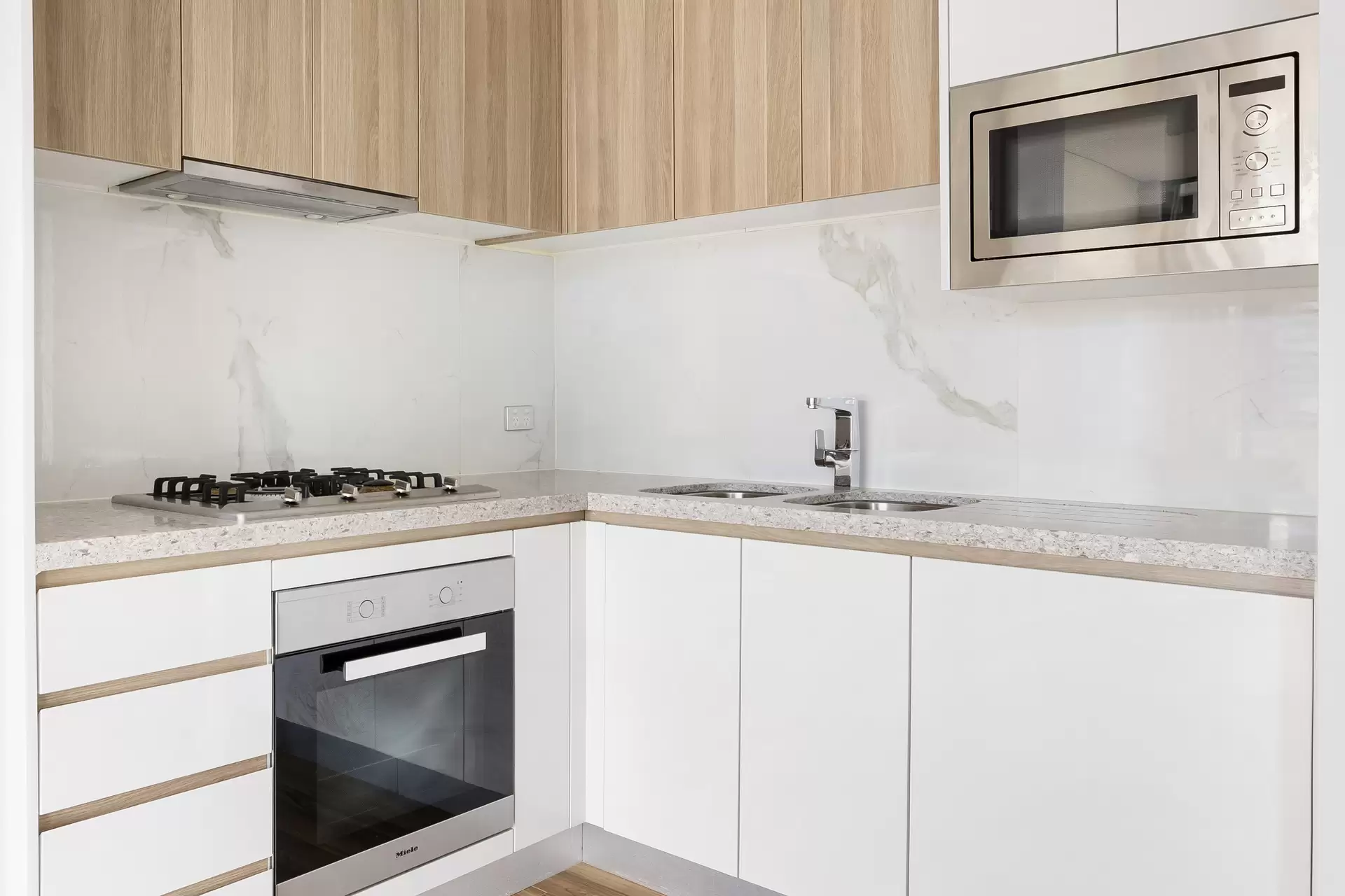 601/16 Hudson Street, Lewisham - Thumbnail 8