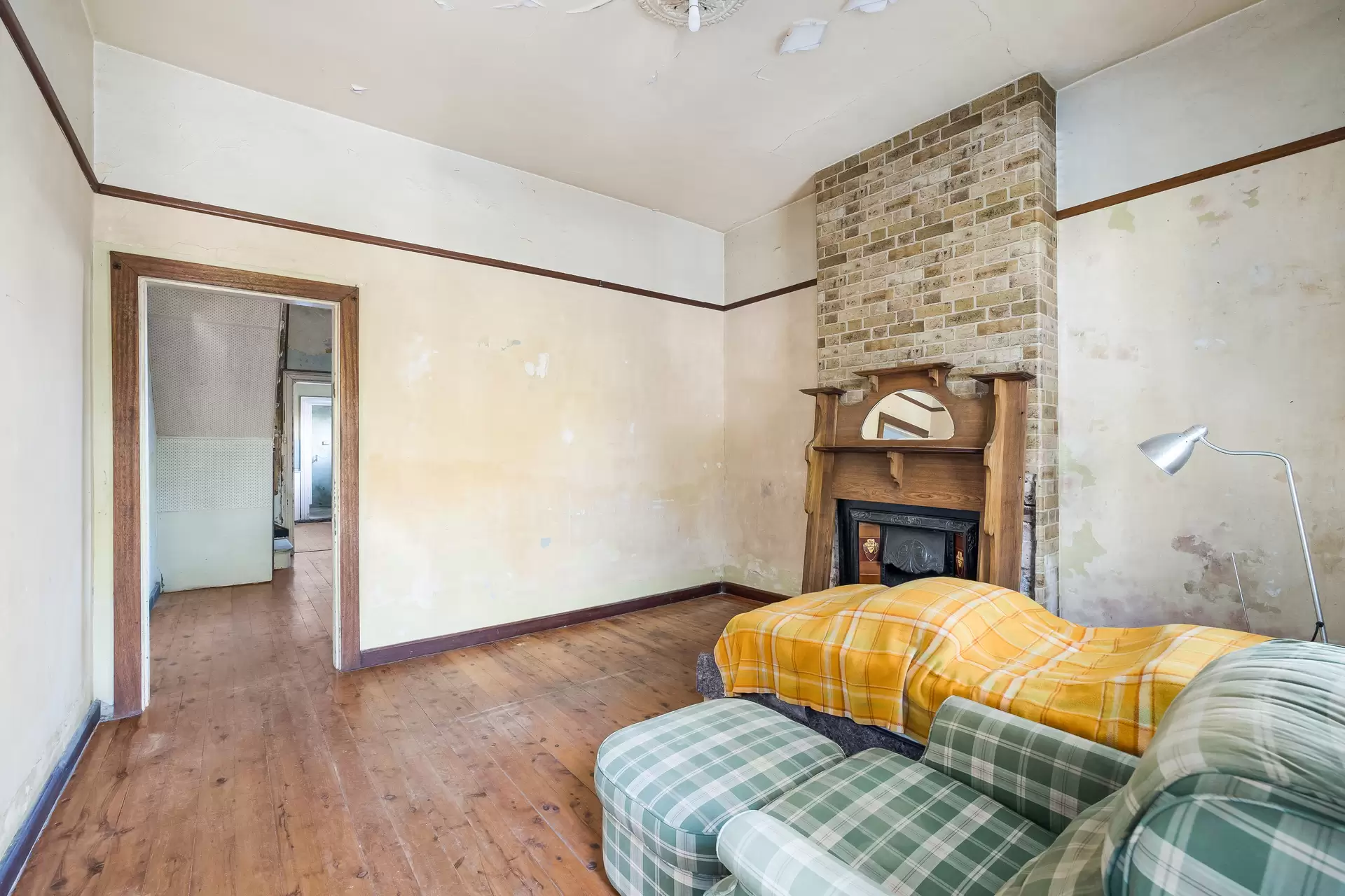 223 Denison Road, Dulwich Hill - Thumbnail 3