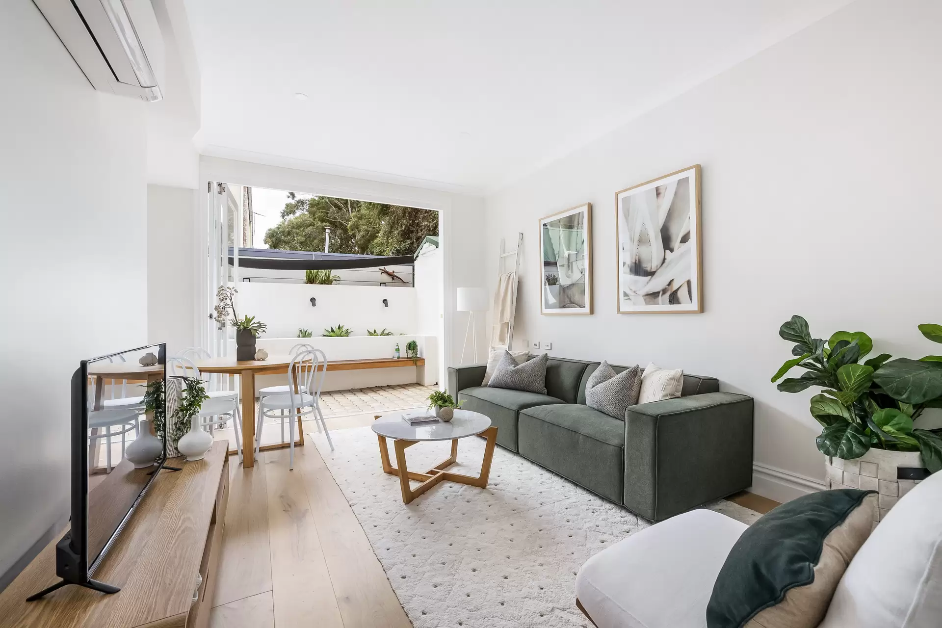 55 Camden Street, Newtown - Thumbnail 2