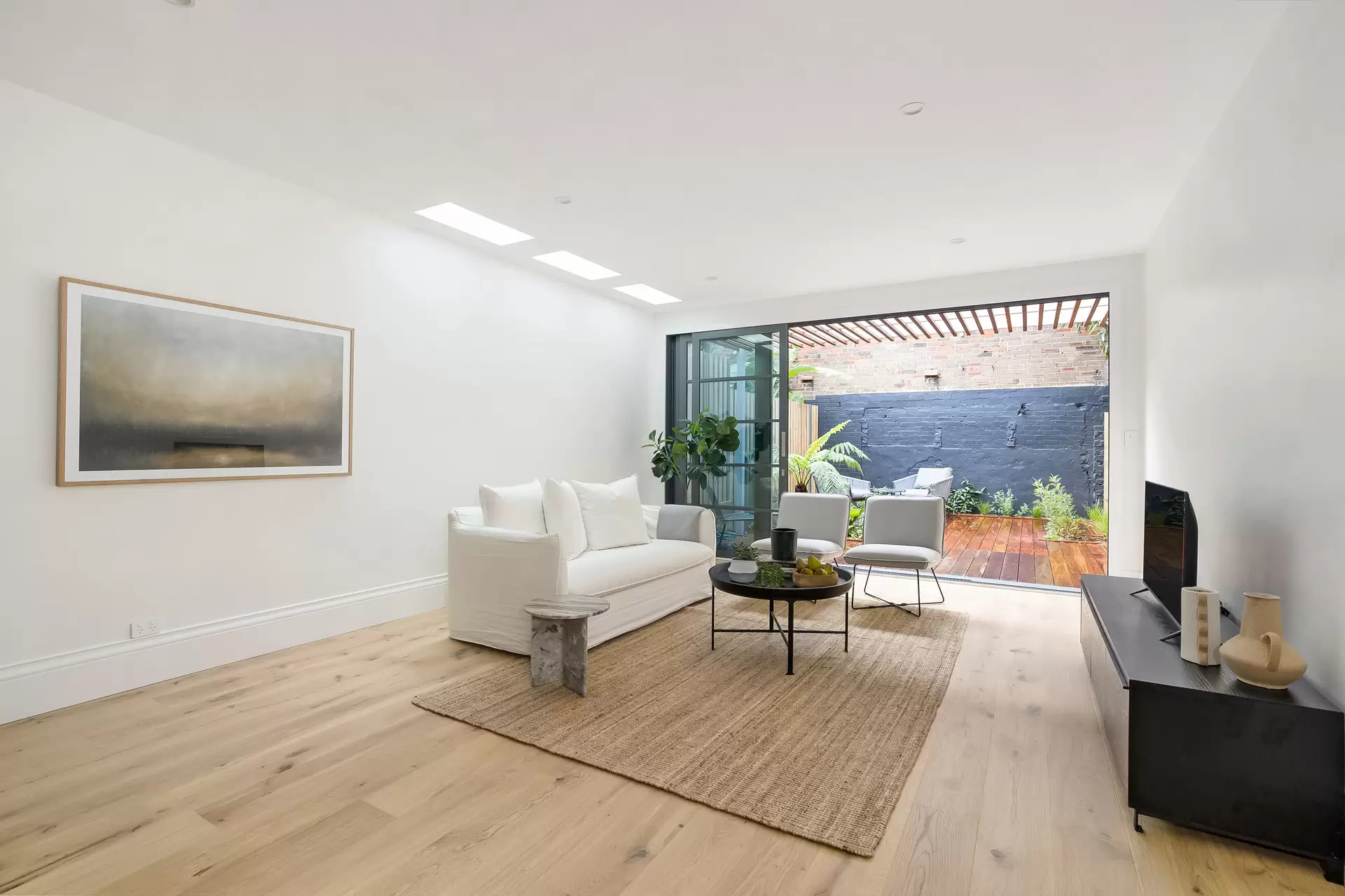 58 Simmons Street, Newtown - Thumbnail 3