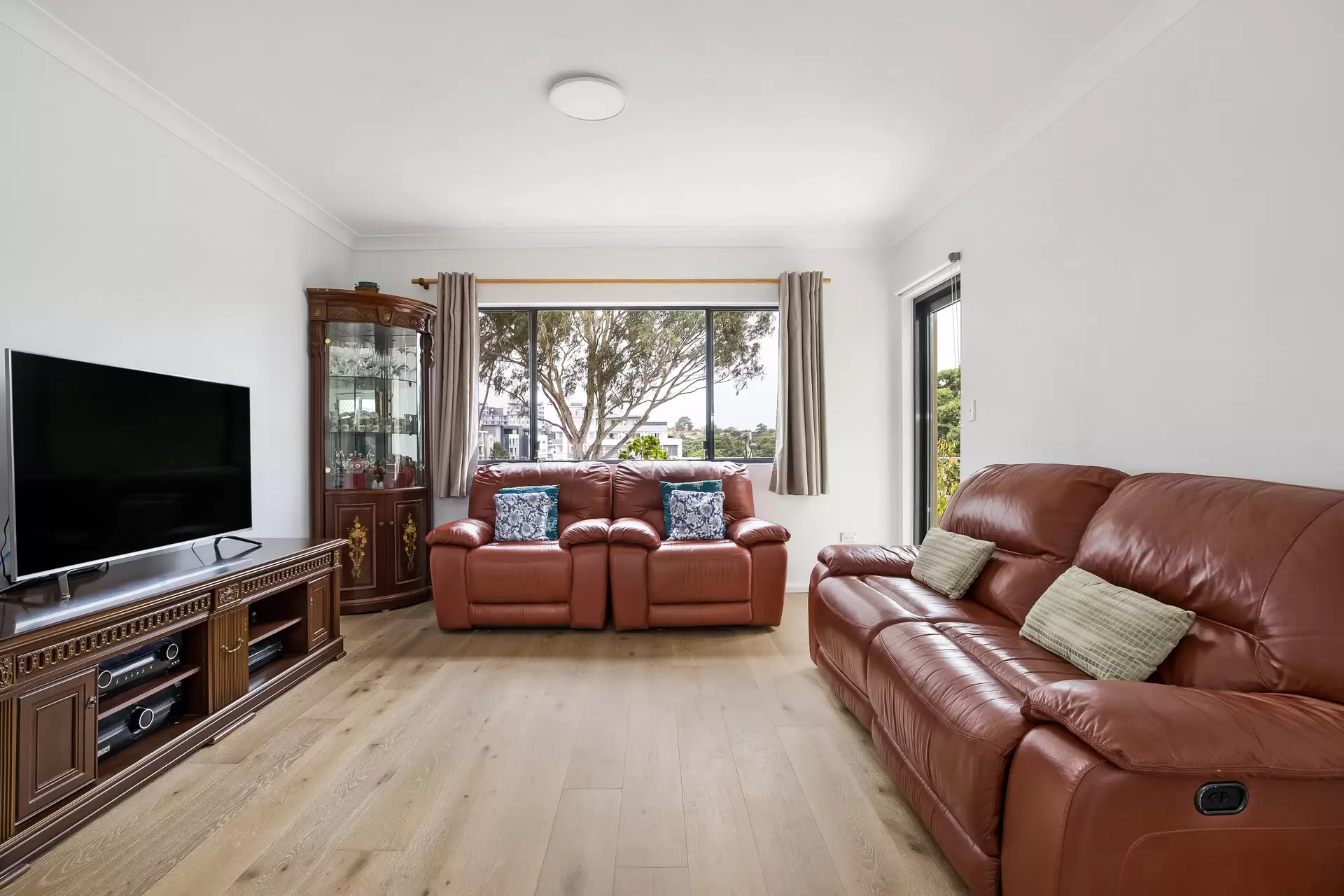 10/300-306 Canterbury Road, Canterbury - Thumbnail 2