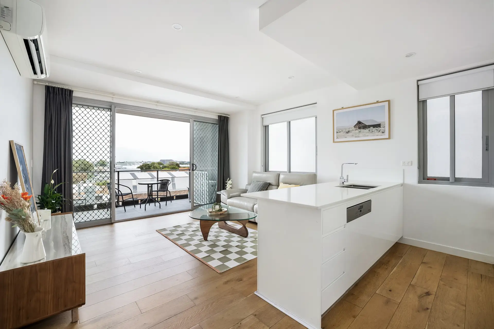 14/19 Hutchinson Street, St Peters - Thumbnail 6