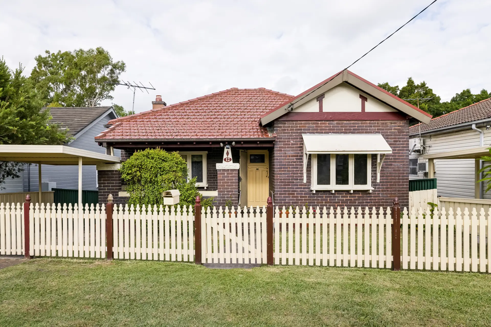 12 Pheasant Street, Canterbury - Image 1