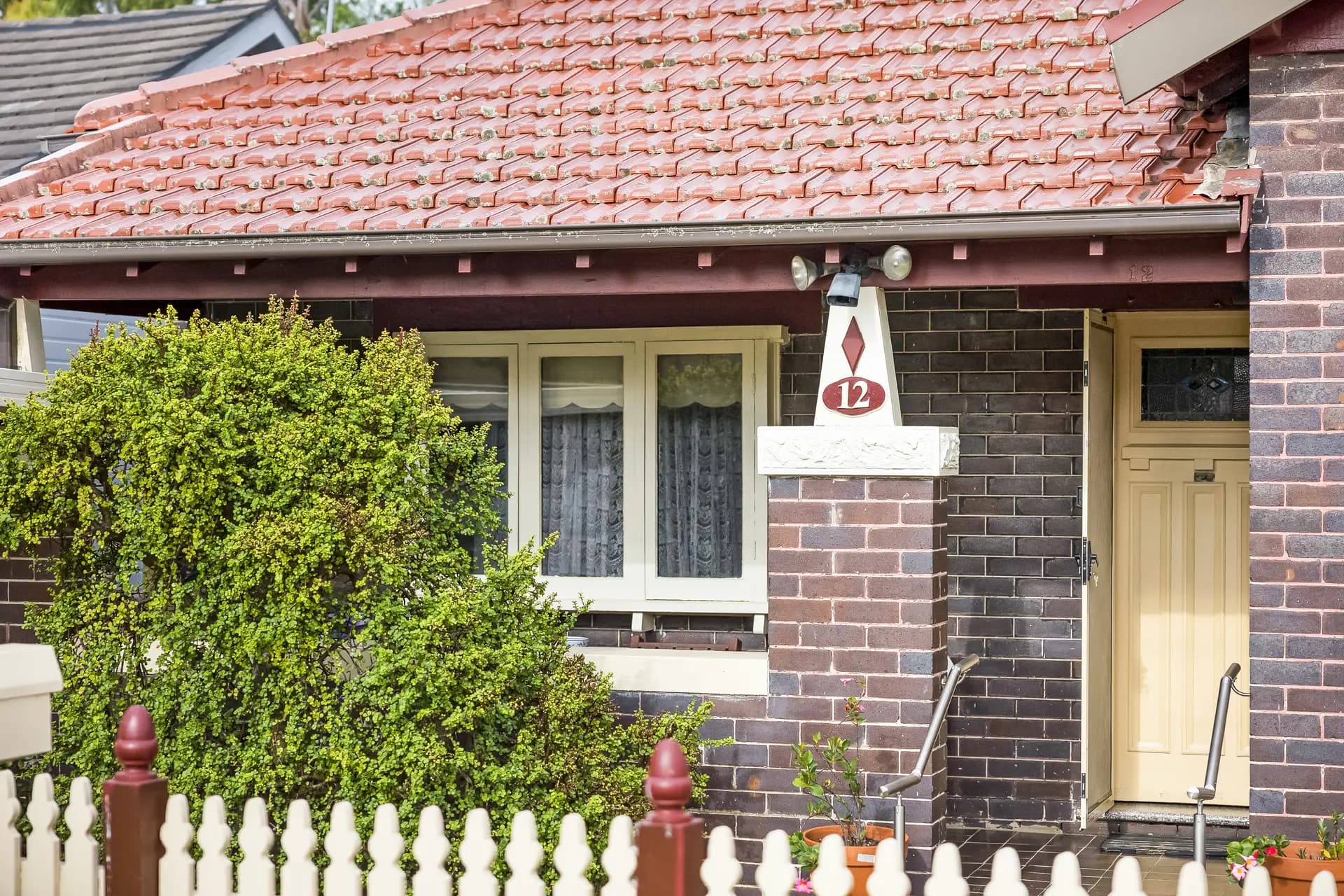 12 Pheasant Street, Canterbury - Thumbnail 2