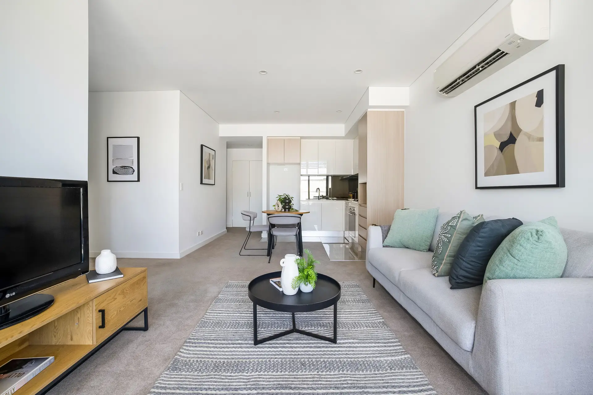 104/14 McGill Street, Lewisham - Thumbnail 3
