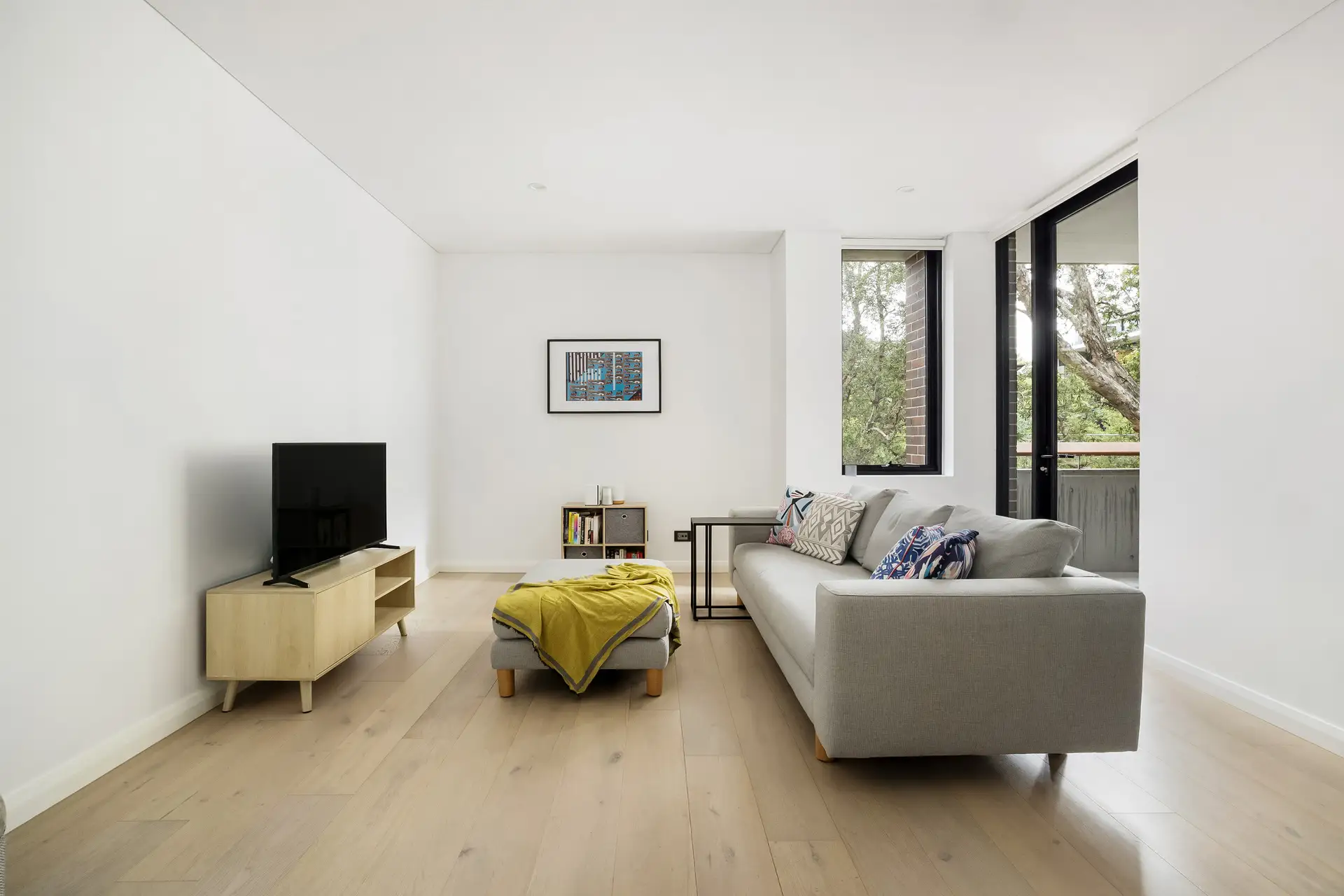 102/15 Regent Street, Petersham - Thumbnail 2