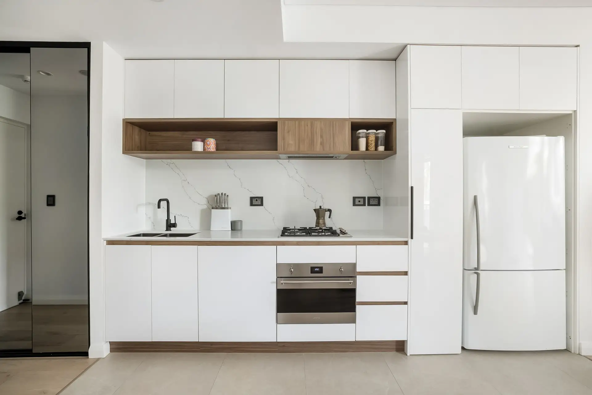 102/15 Regent Street, Petersham - Thumbnail 5