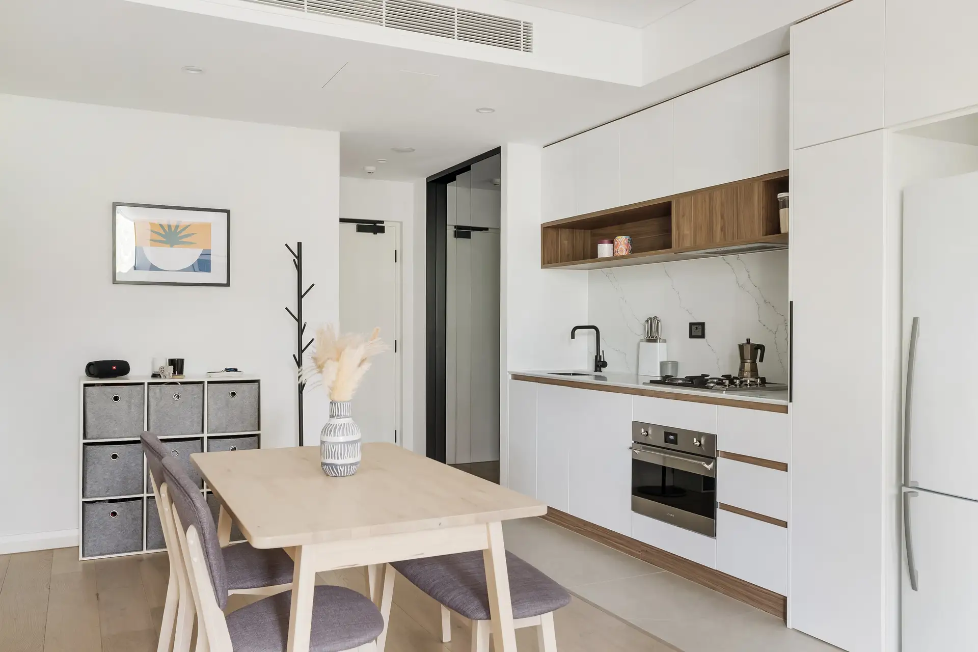 102/15 Regent Street, Petersham - Thumbnail 6
