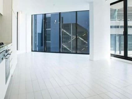 412/673 La Trobe Street, Docklands - Image 1