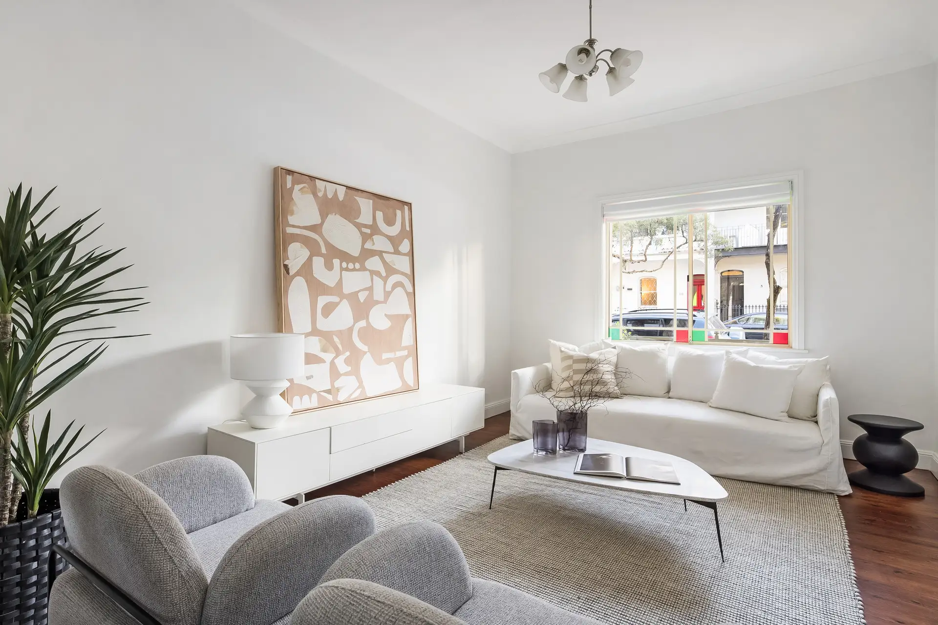 8 Watkin Street, Newtown - Thumbnail 4