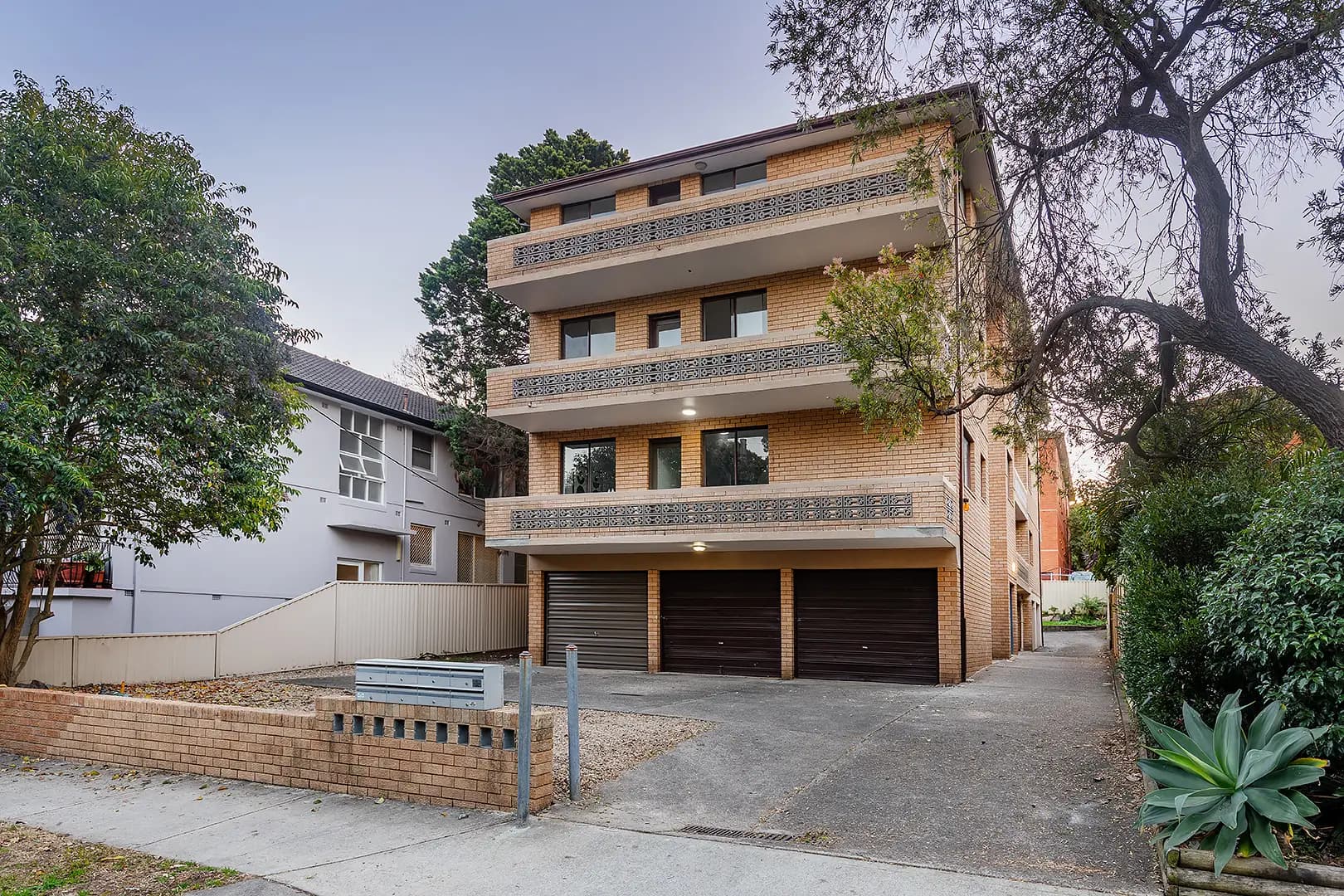 2/2-4 Glen Street, Marrickville - Image 1