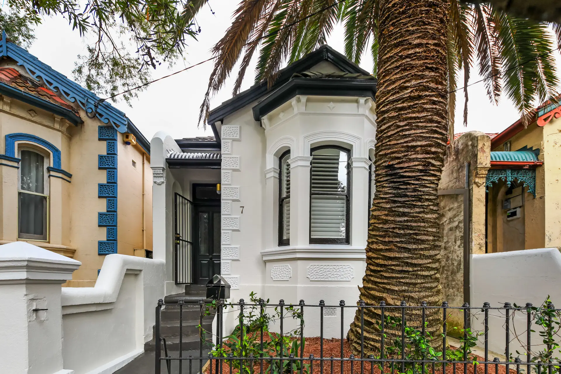 7 Fort Street, Petersham - Thumbnail 2