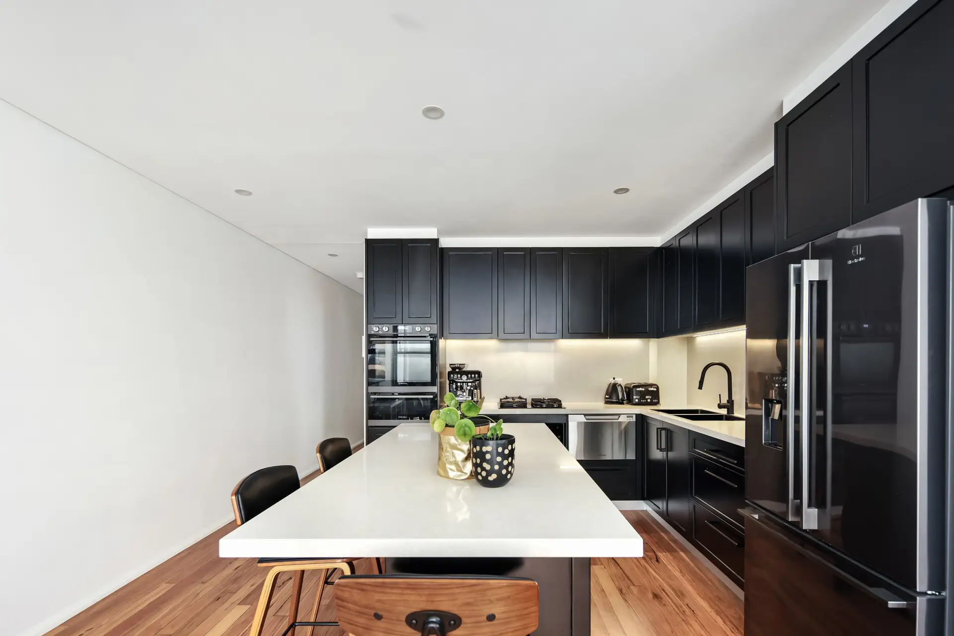 401/241-247 Crown Street, Darlinghurst - Image 1