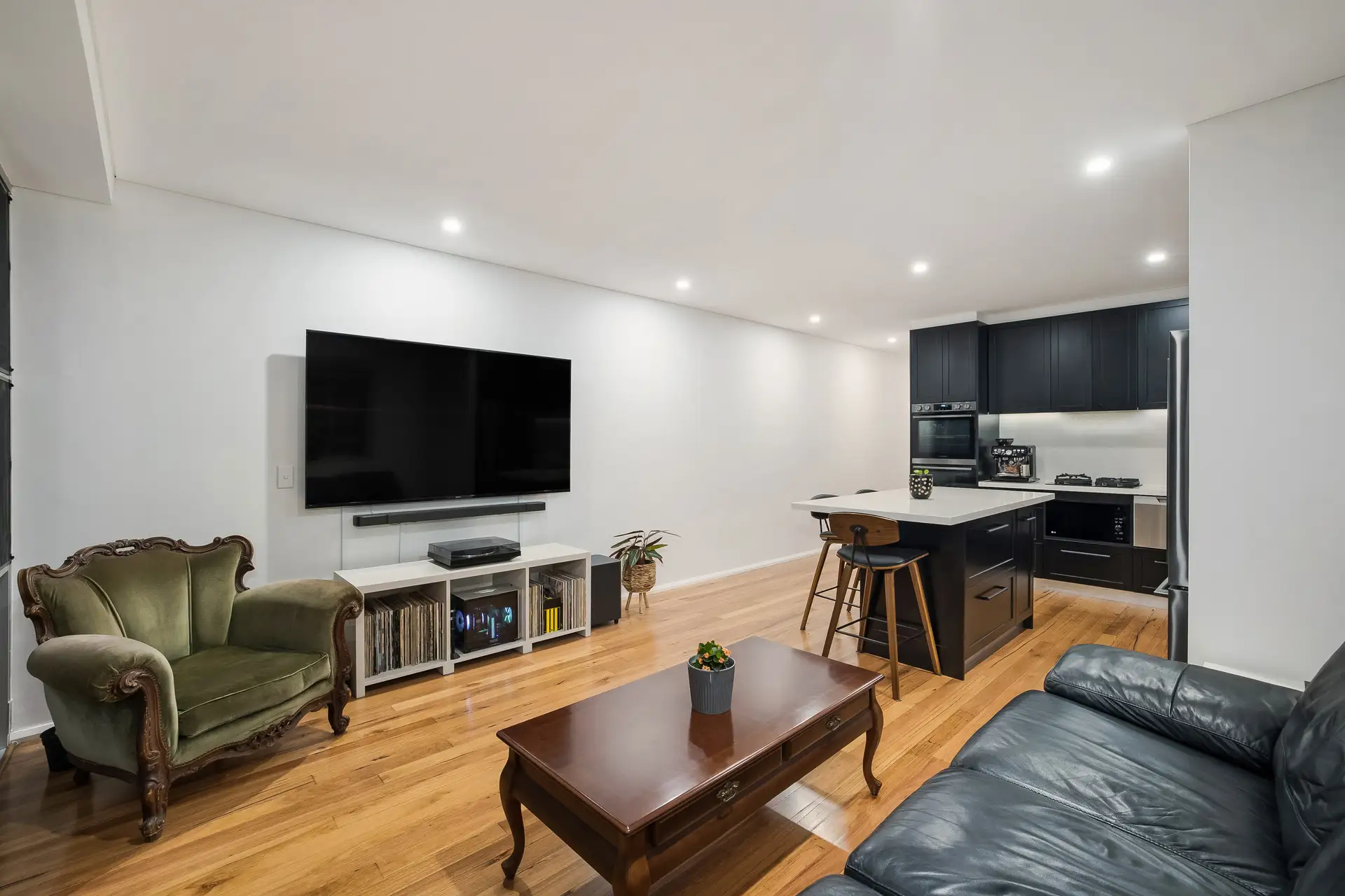 401/241-247 Crown Street, Darlinghurst - Thumbnail 3