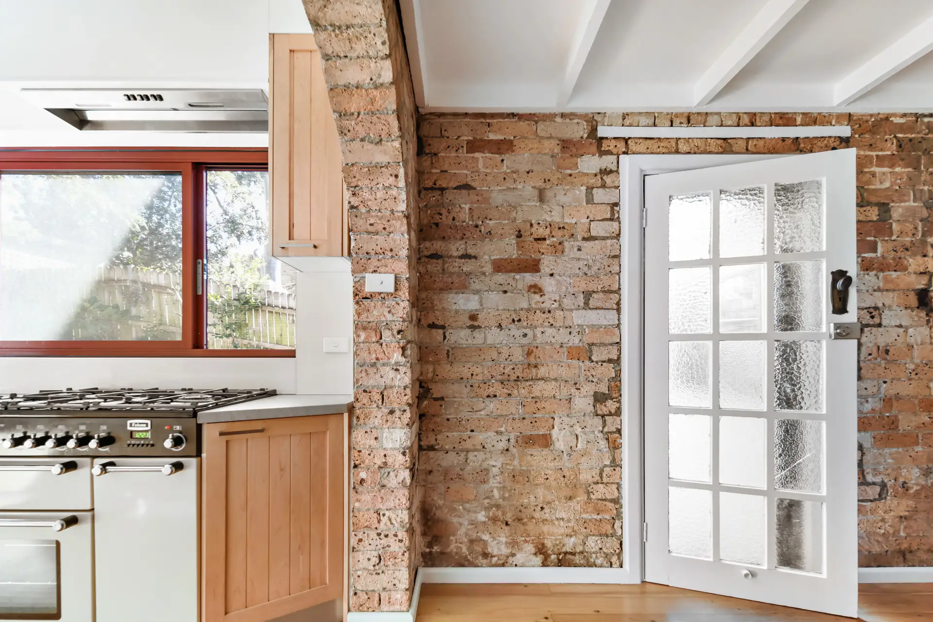 19 Simmons Street, Enmore - Thumbnail 3