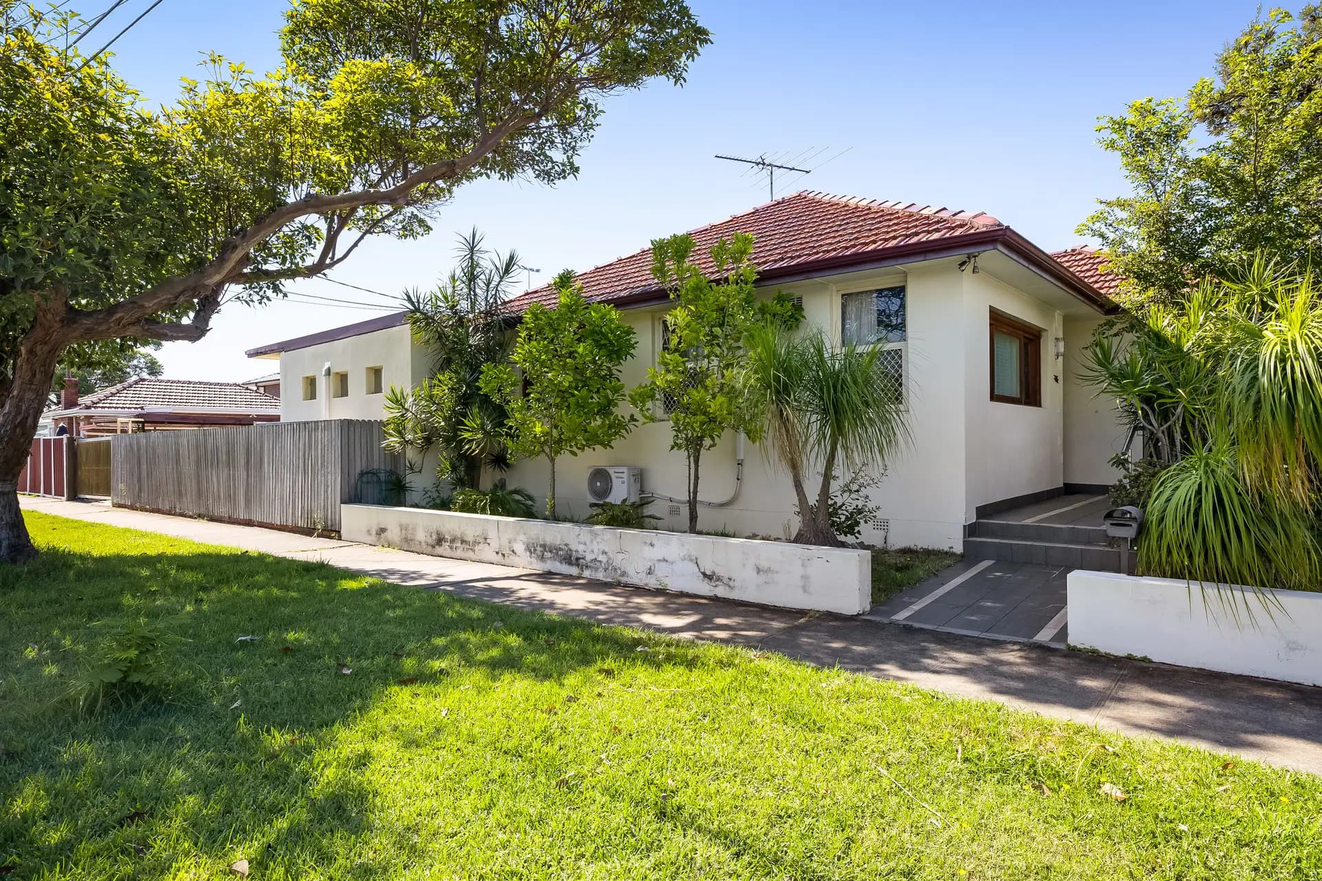 46 Princess Avenue, Rodd Point - Thumbnail 3