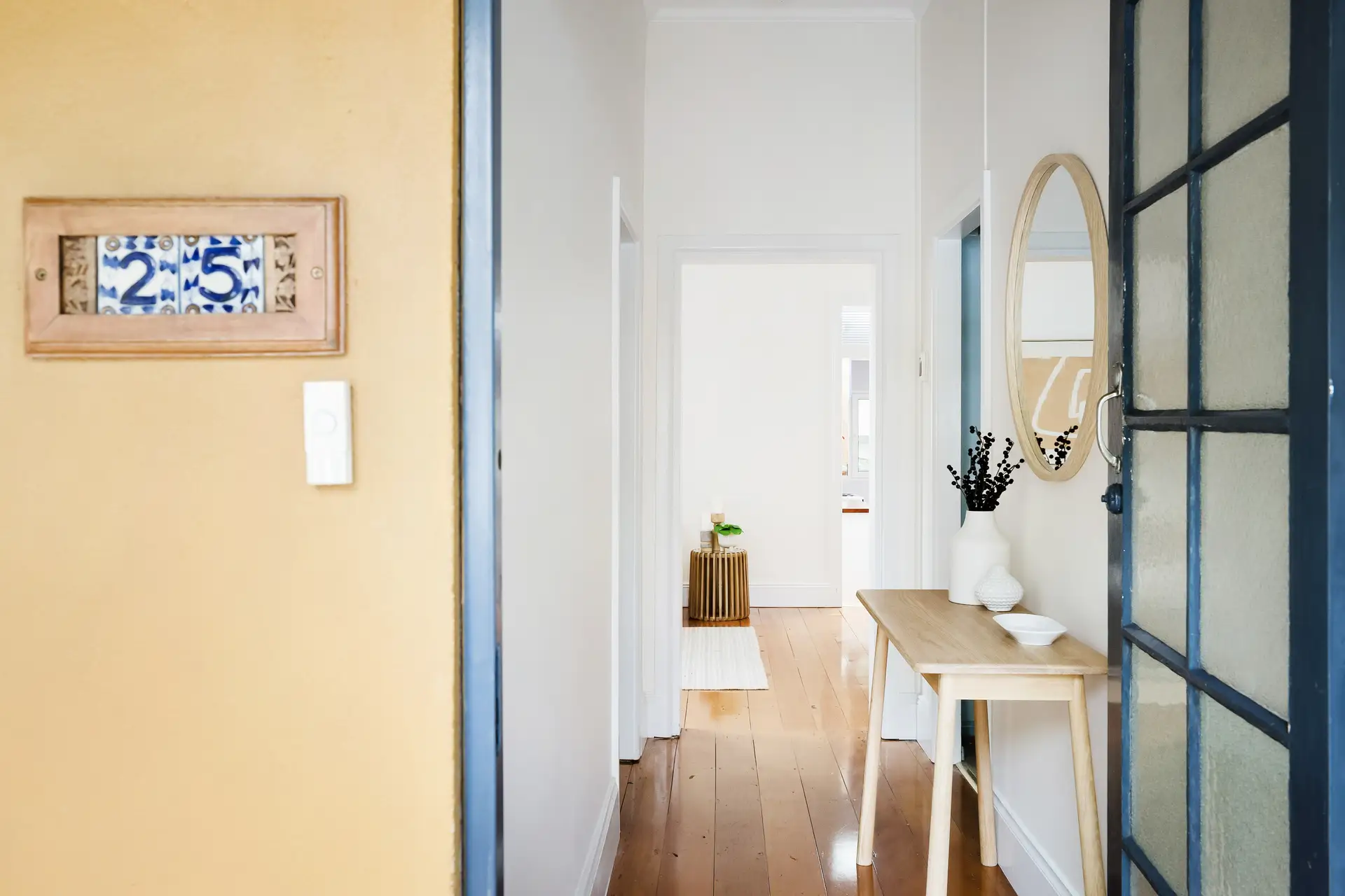 25 Gould Avenue, Lewisham - Thumbnail 2