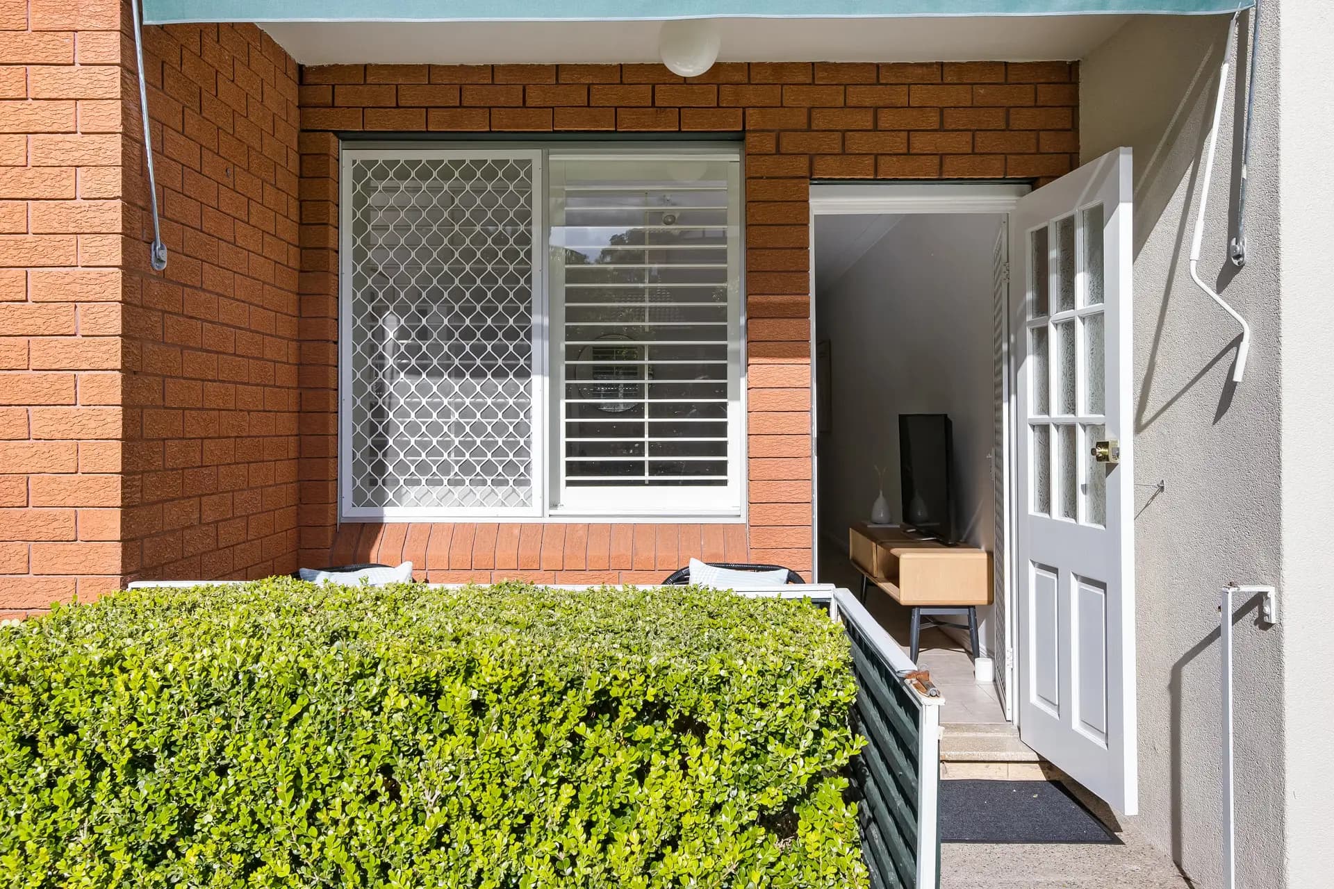 11/20 Myra Road, Dulwich Hill - Image 1