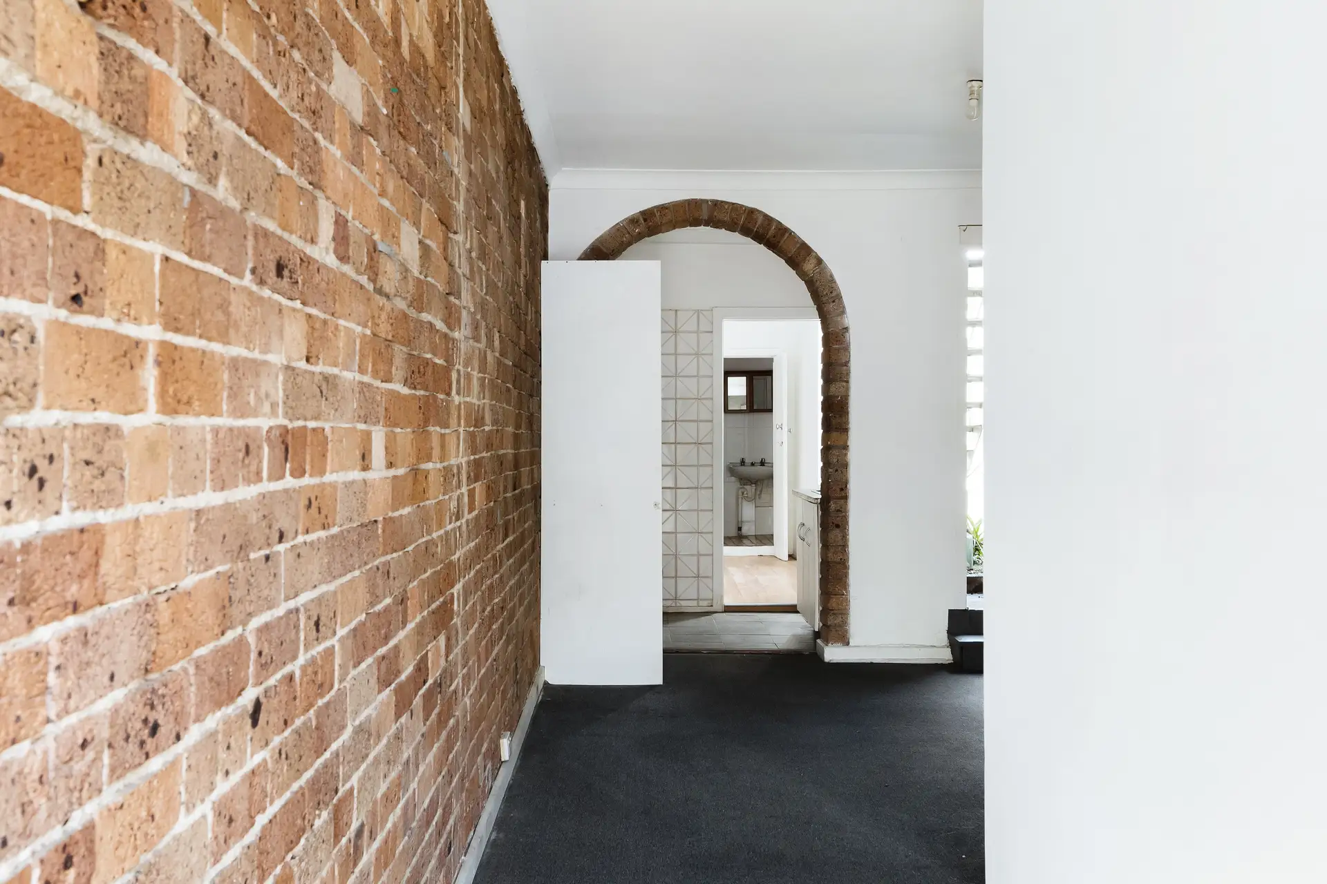 125-127 Cathedral Street, Woolloomooloo - Thumbnail 5