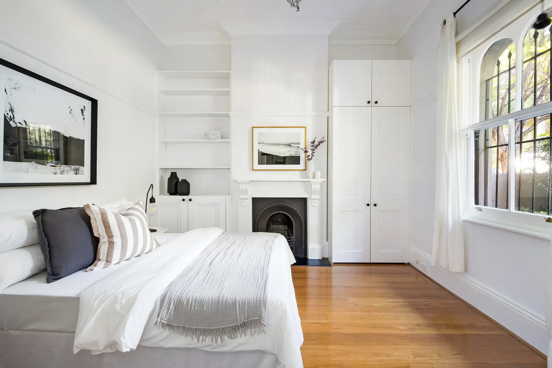 24 Andreas Street, Petersham - Thumbnail 2