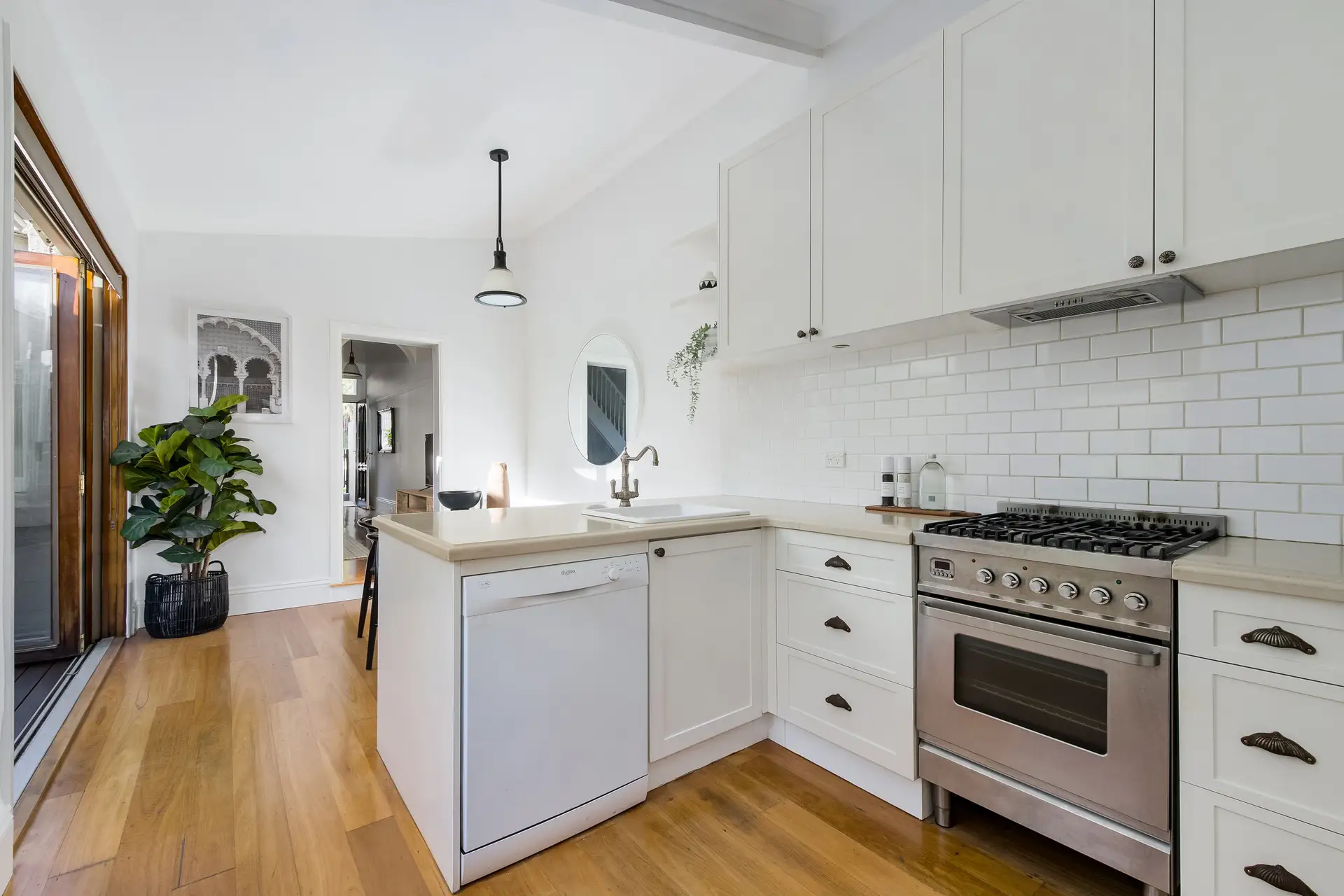 24 Andreas Street, Petersham - Thumbnail 8