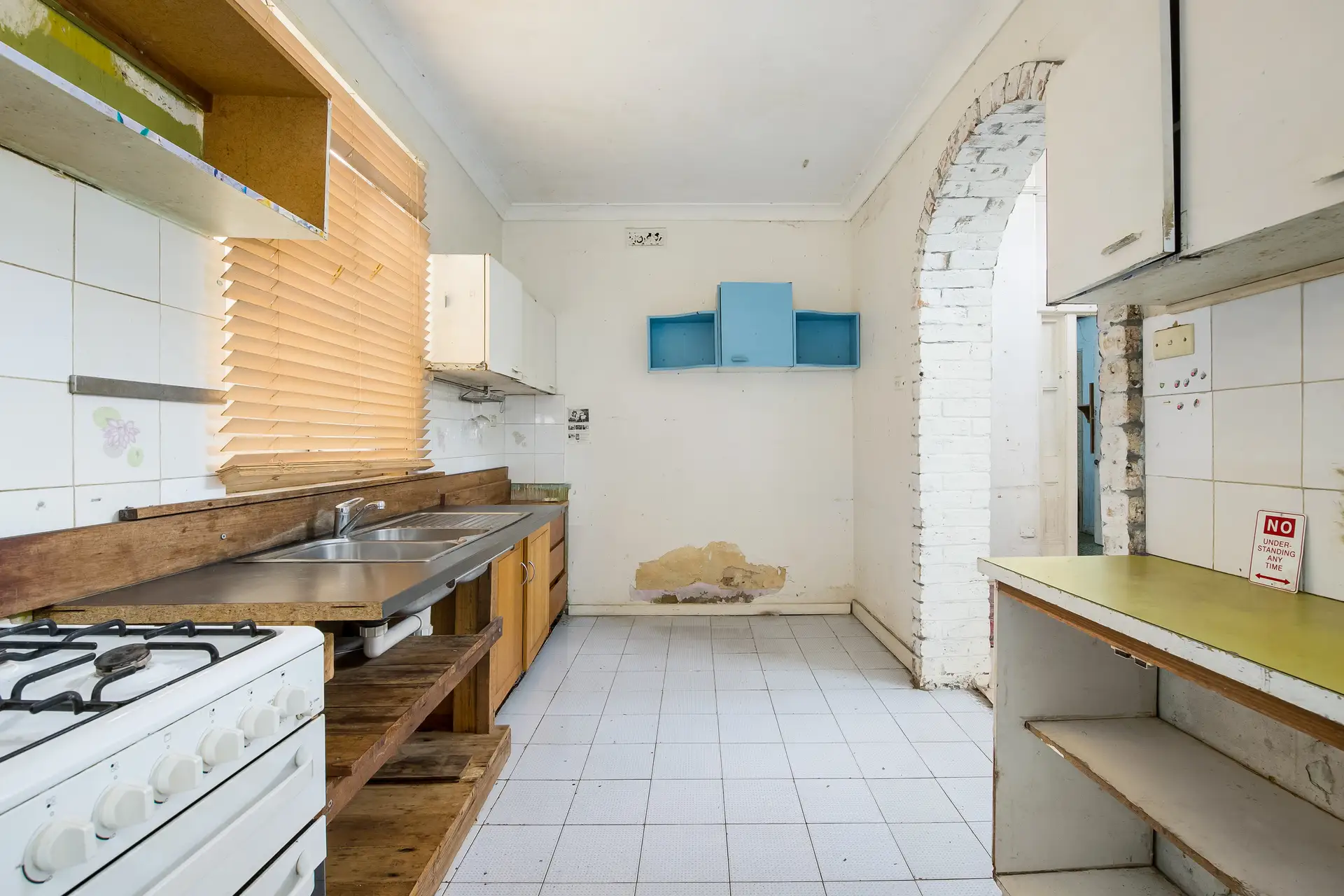 8 Railway Street, Petersham - Thumbnail 7