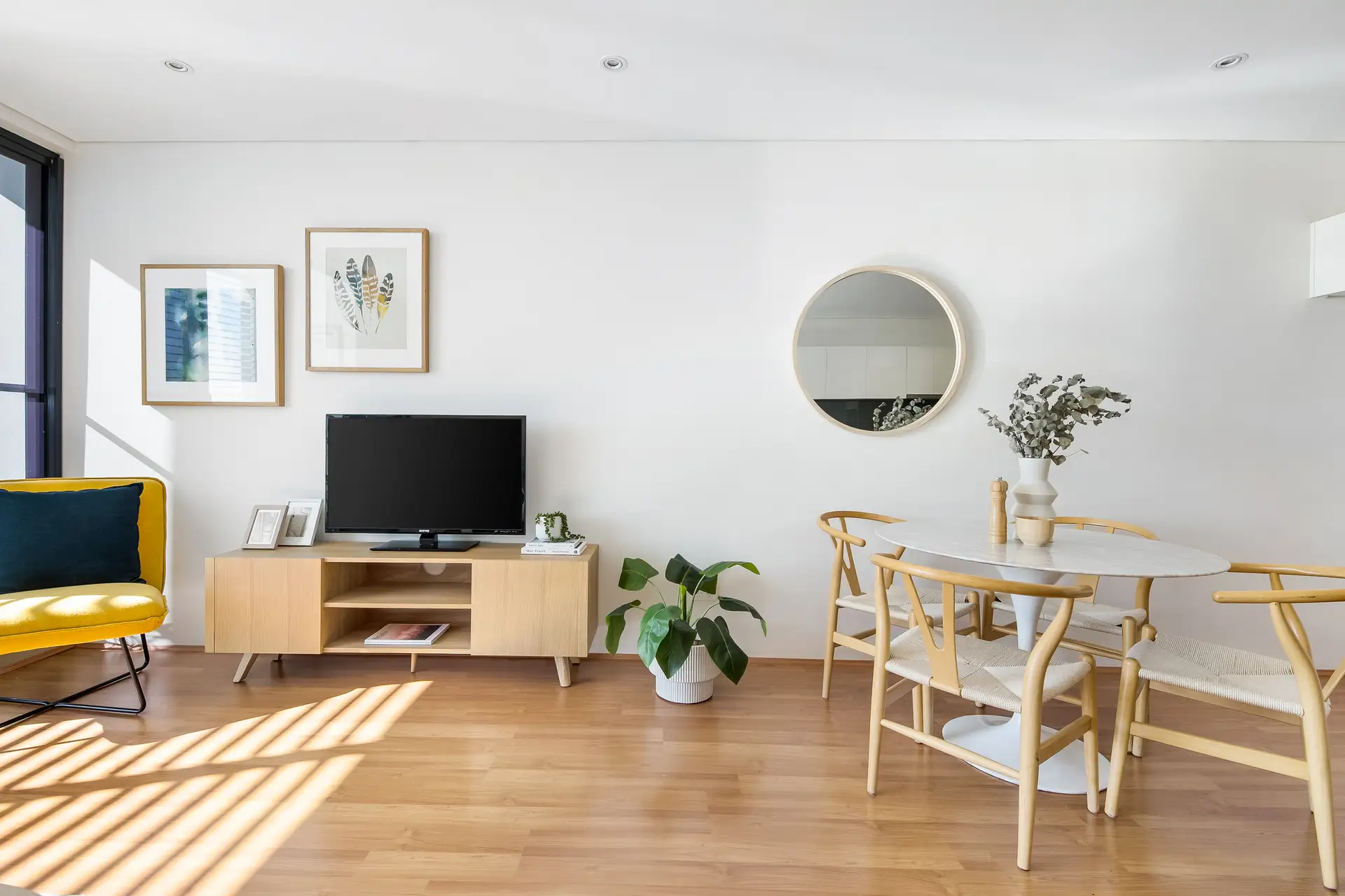 16/451 New Canterbury Road, Dulwich Hill - Thumbnail 2