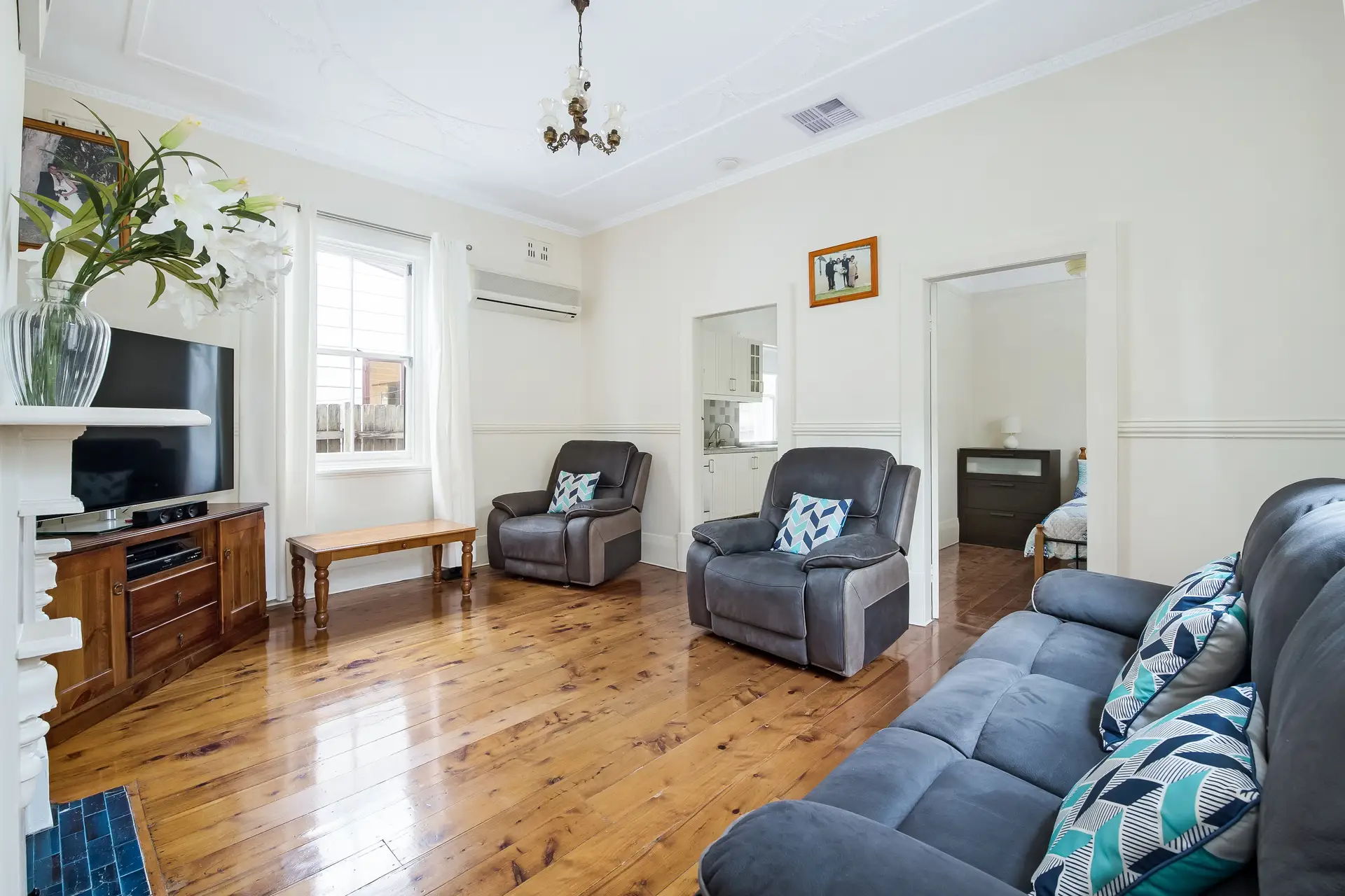 32 Morton Avenue, Lewisham - Thumbnail 3