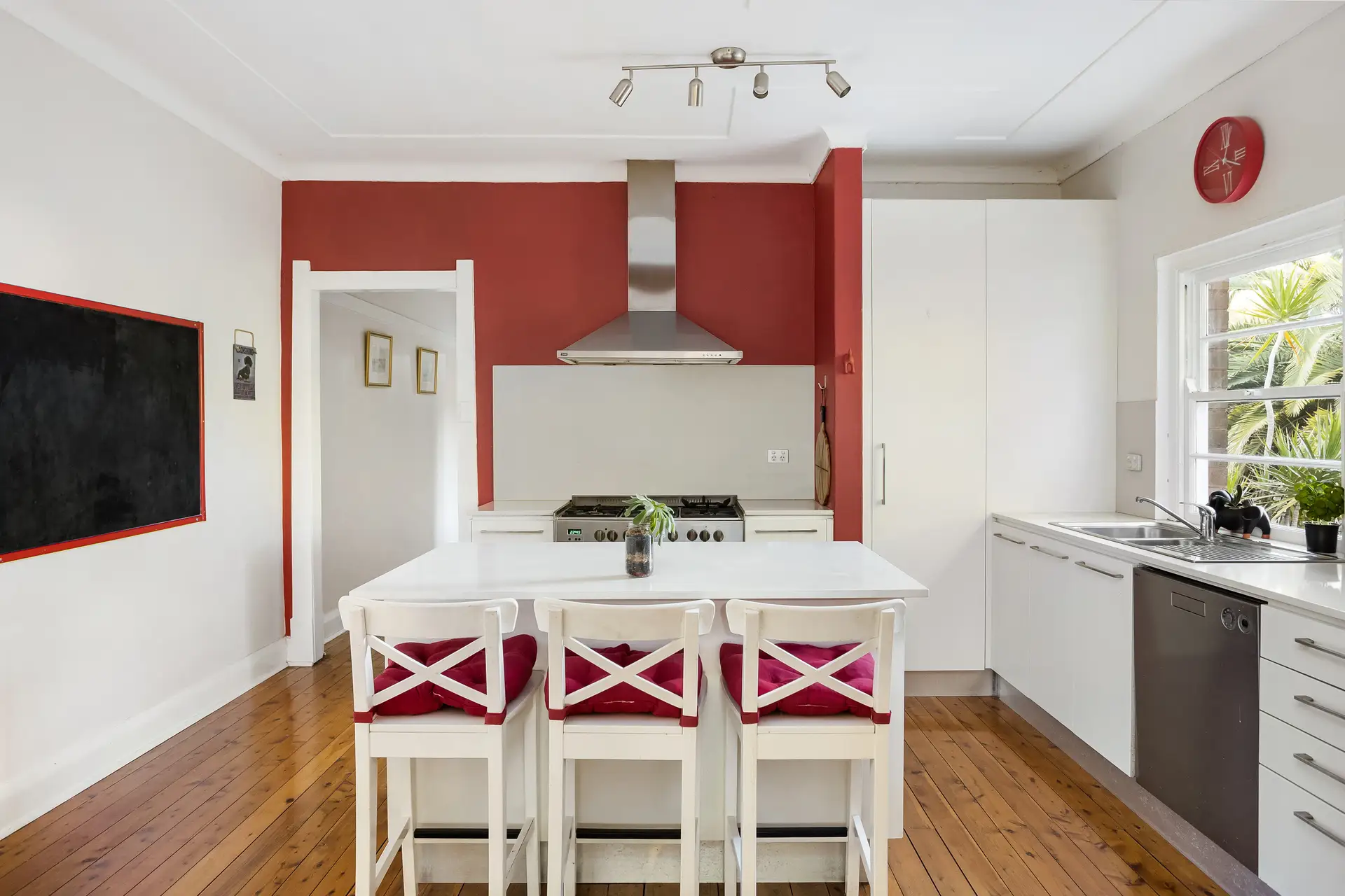5 McRae Street, Petersham - Thumbnail 8
