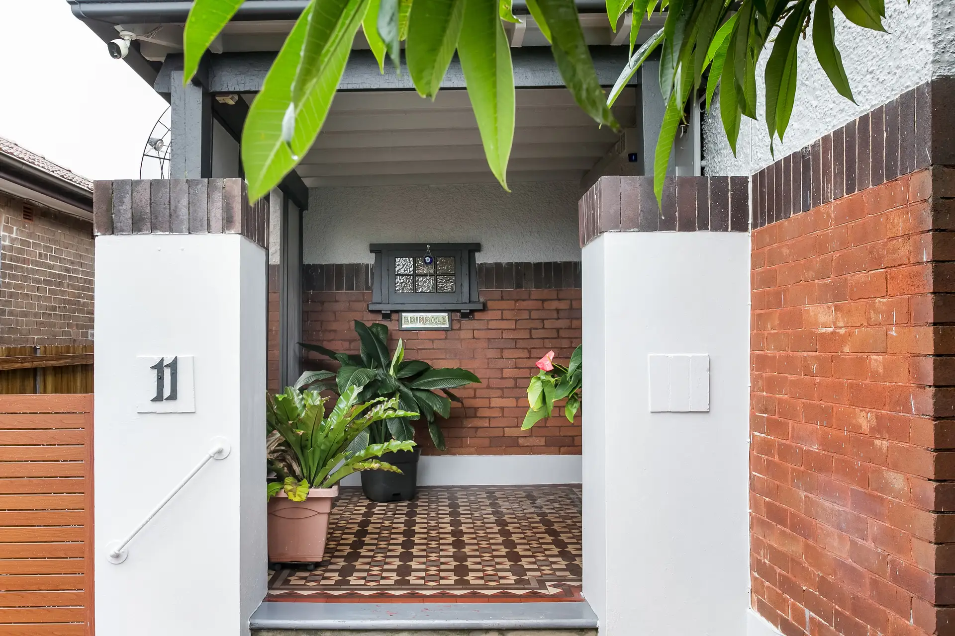 11 Tincombe Street, Canterbury - Image 1