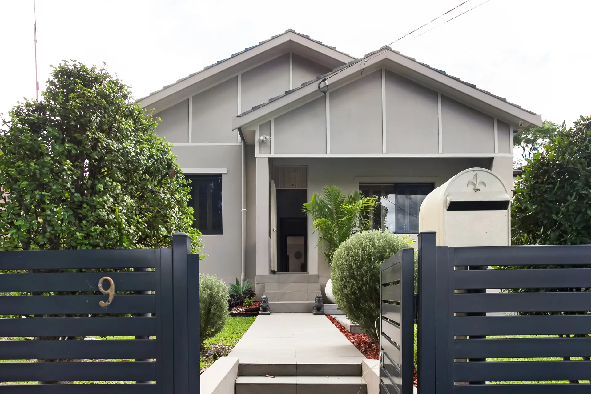 9 Hurlstone Avenue, Hurlstone Park - Thumbnail 2