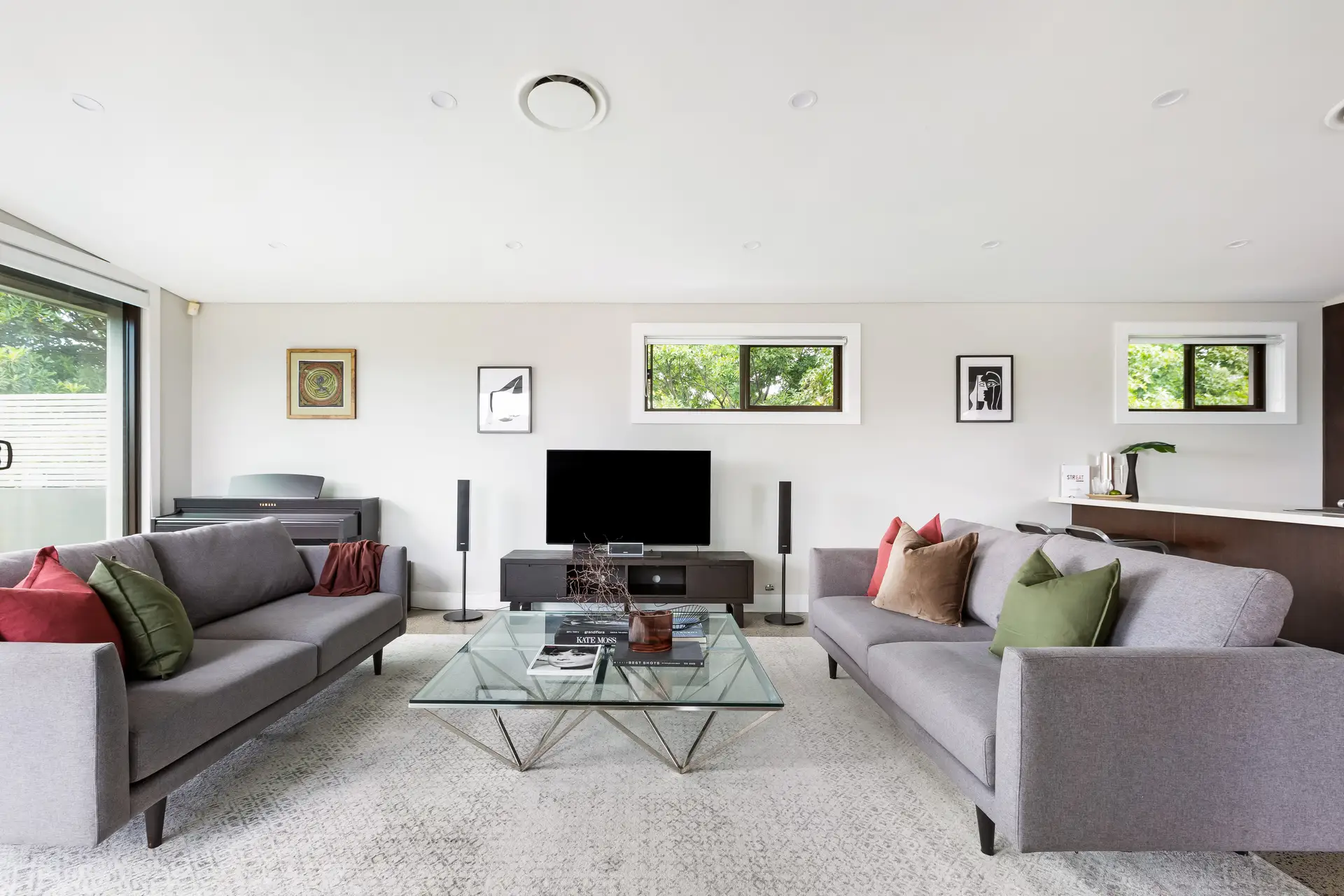 12 St Marys Street, Camperdown - Thumbnail 2