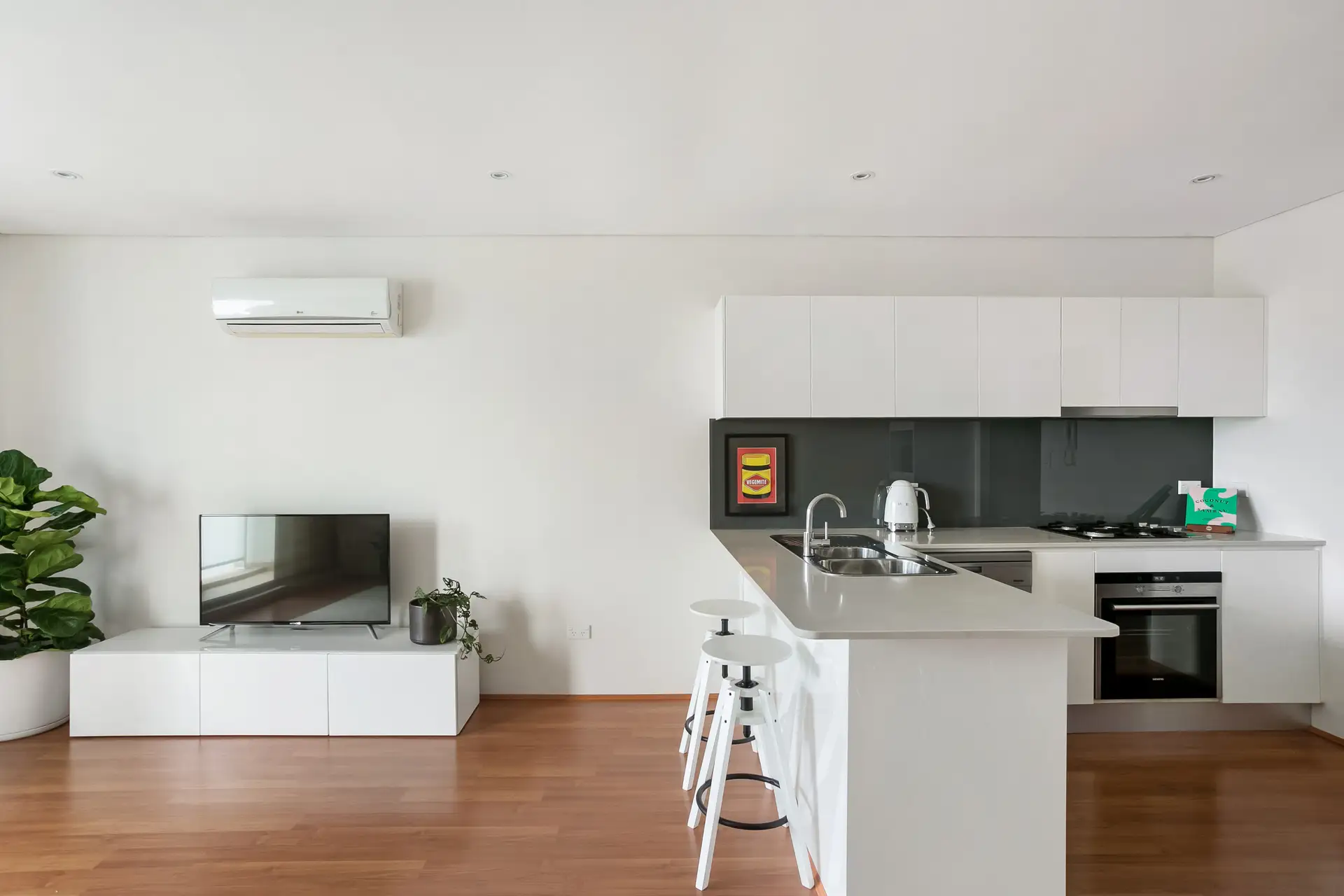 15/451-457 New Canterbury Road, Dulwich Hill - Image 1