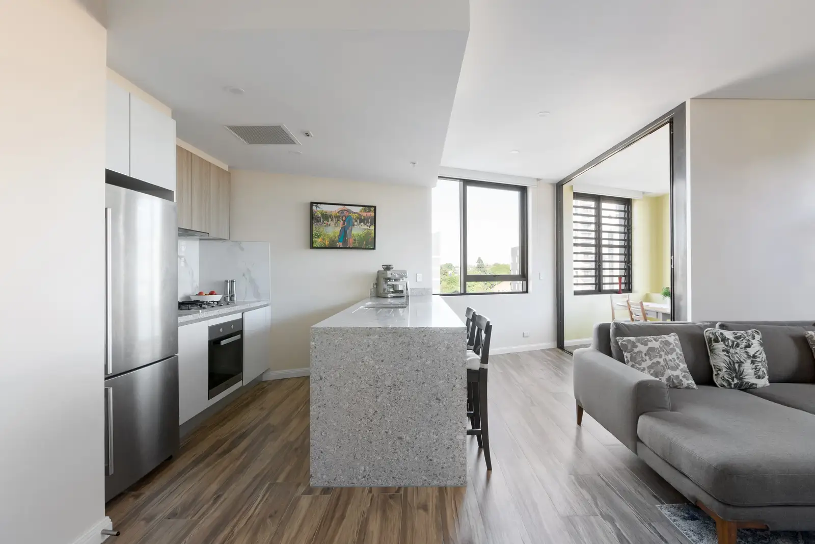 506/16 Hudson Street, Lewisham - Thumbnail 2
