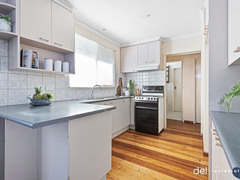 20 Redington Drive, Noble Park North, Noble Park North - Thumbnail 5