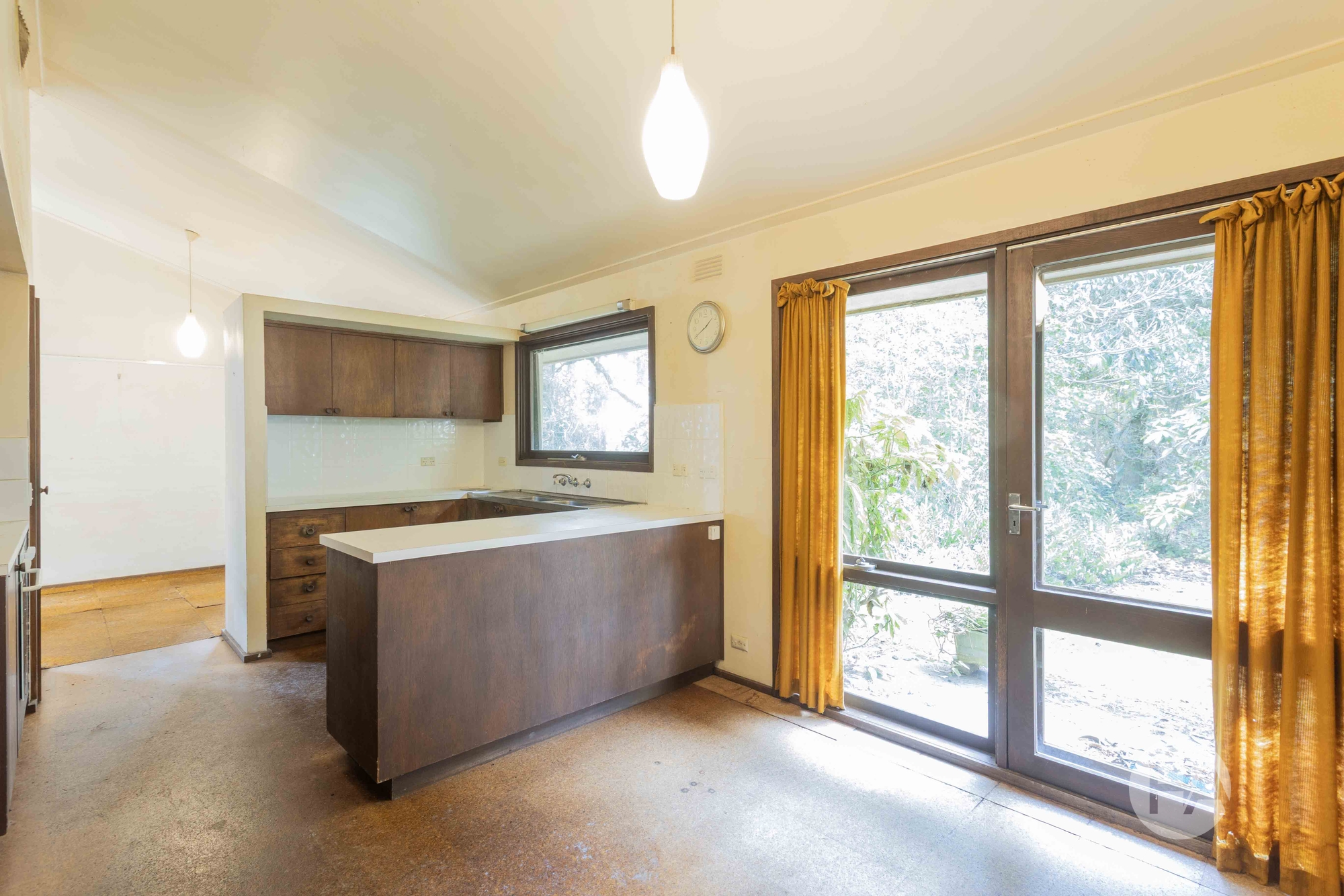 194 Point Leo Road, RED HILL SOUTH, Red Hill South - Thumbnail 3