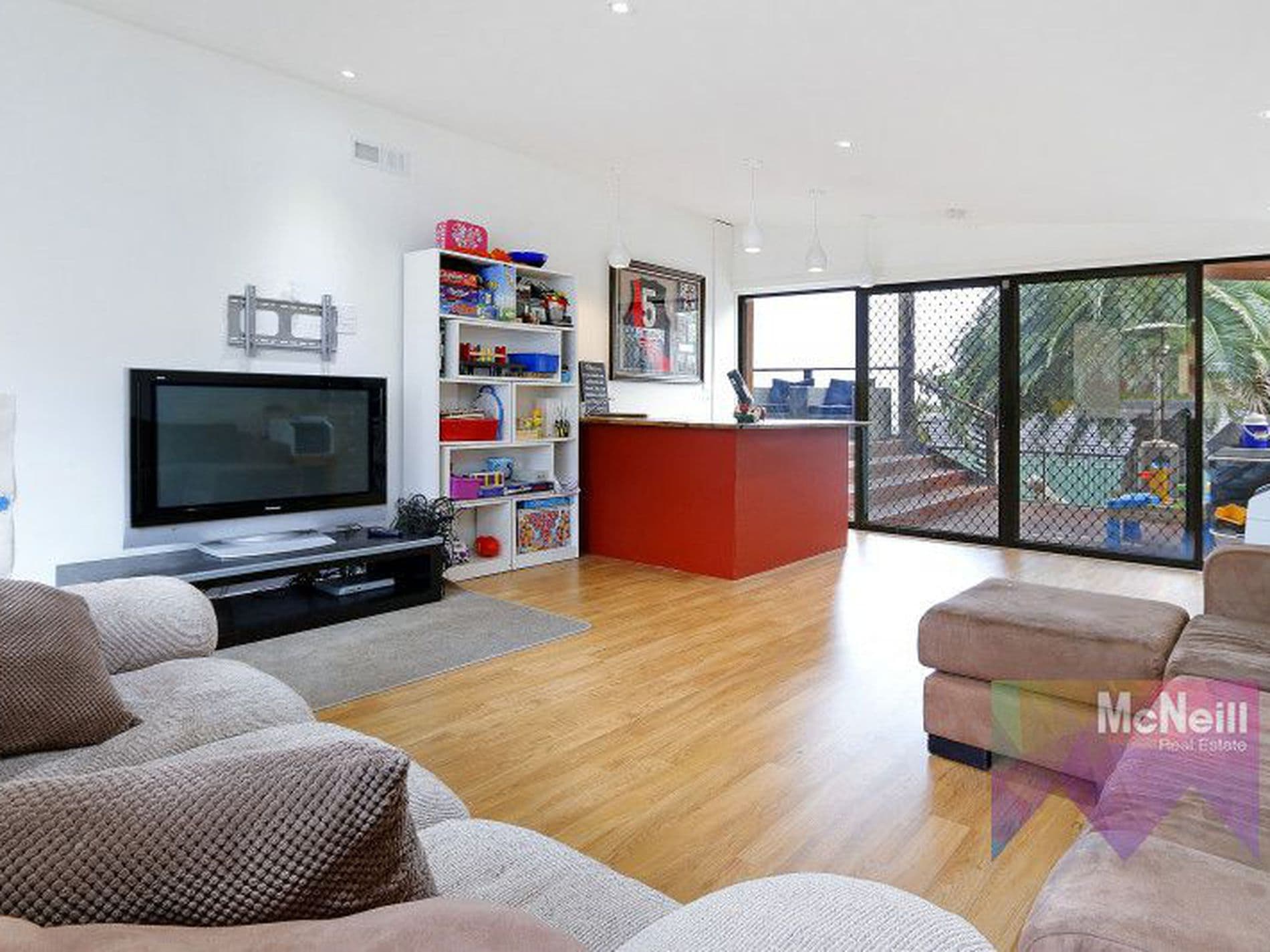 23 Mitchell Street, MORNINGTON, Mornington - Thumbnail 5