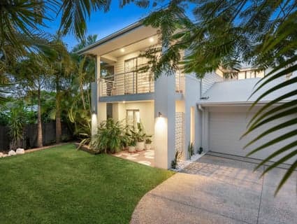21 Feathertail Place, Peregian Springs - Image 1