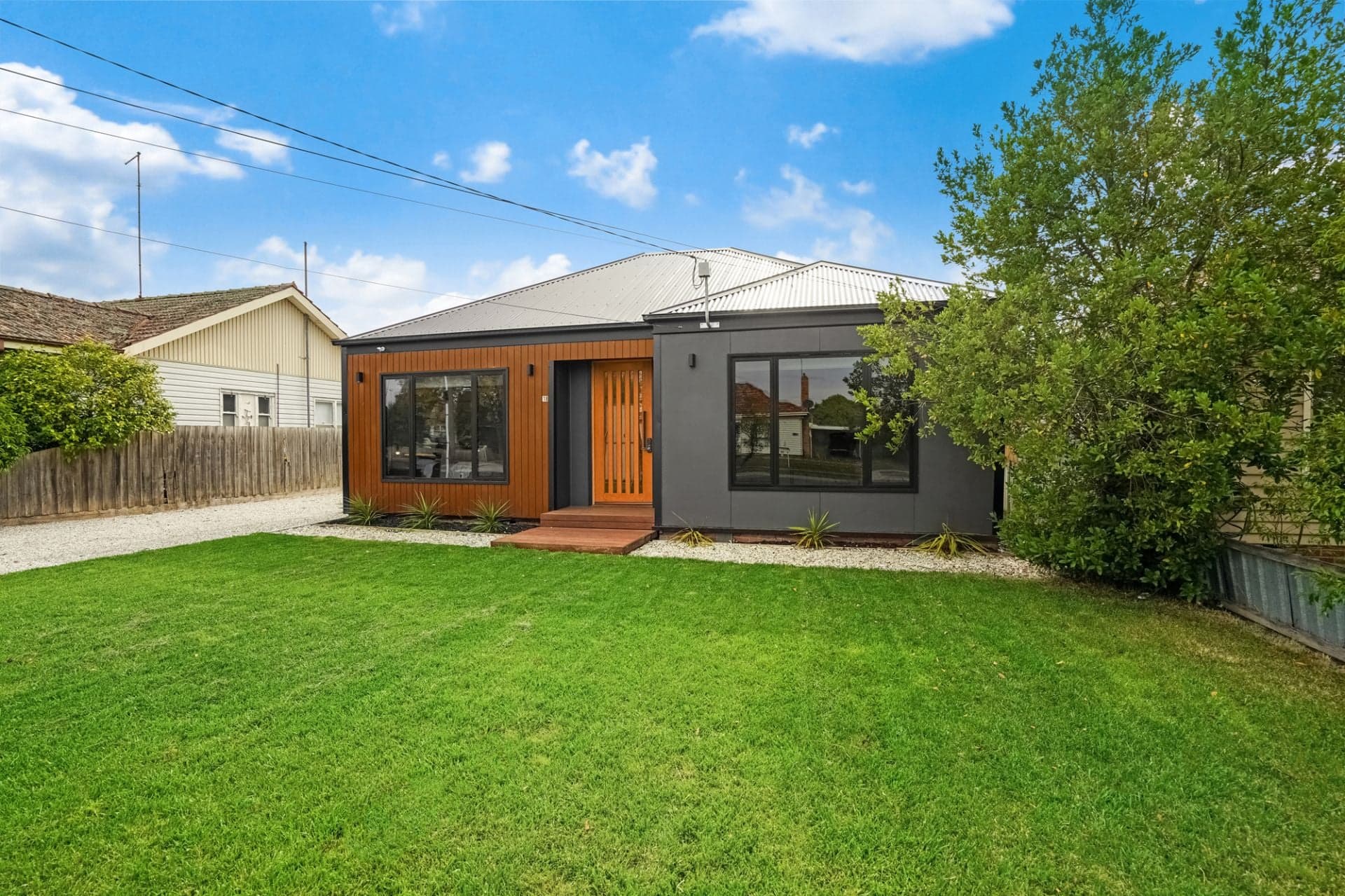 18 College Street, Wendouree, Wendouree - Thumbnail 2