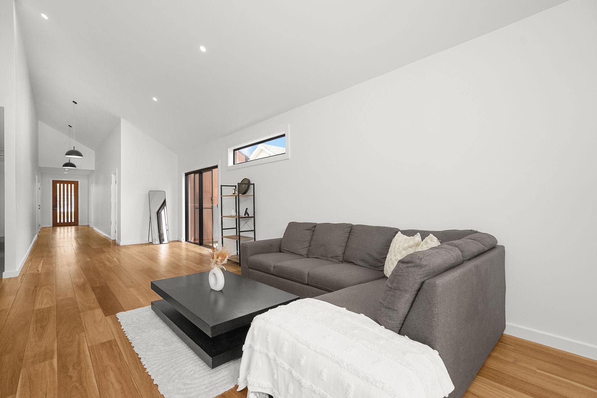 18 College Street, Wendouree, Wendouree - Thumbnail 4