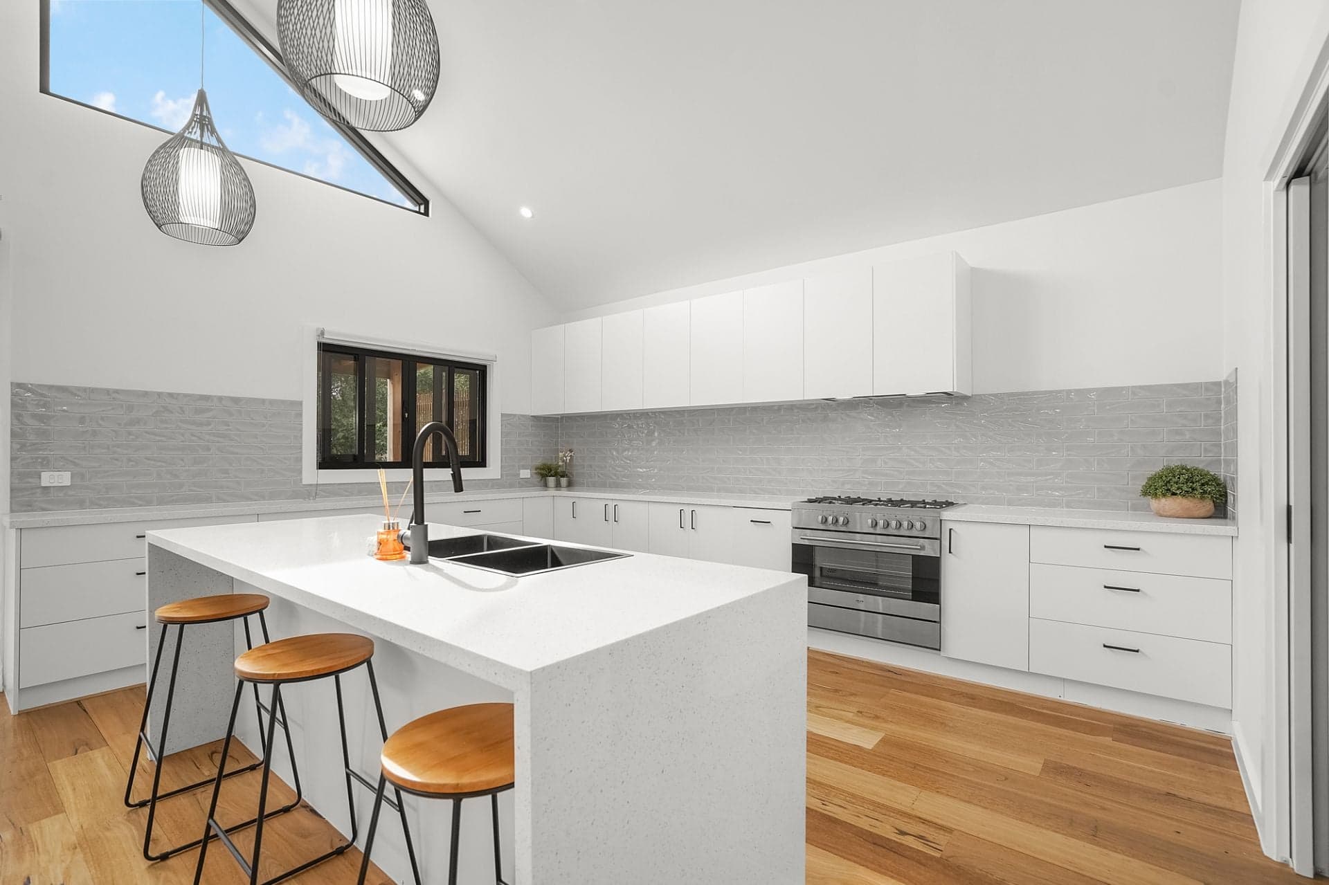 18 College Street, Wendouree, Wendouree - Thumbnail 8