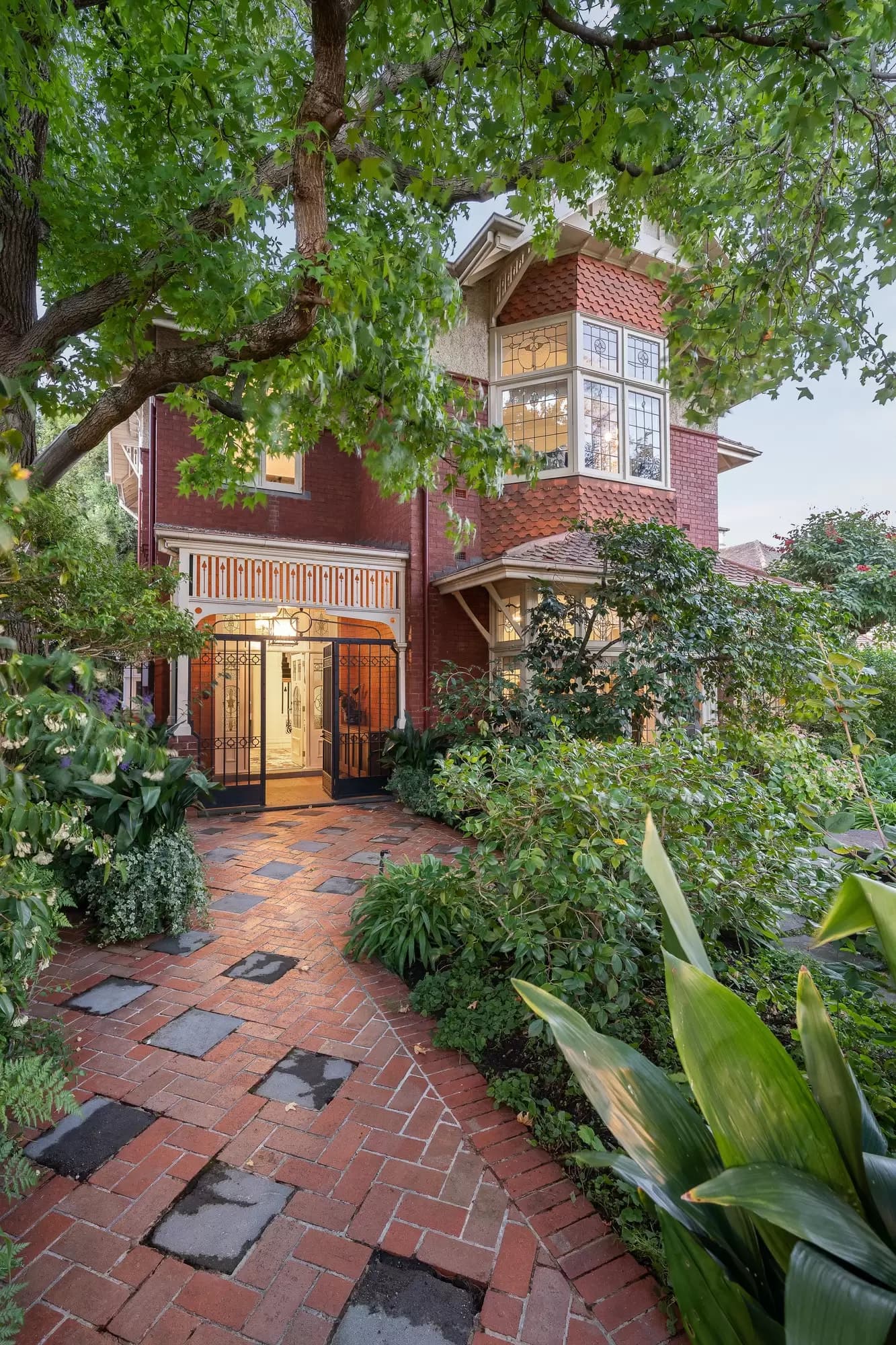 80 Clowes Street, South Yarra, South Yarra - Thumbnail 2