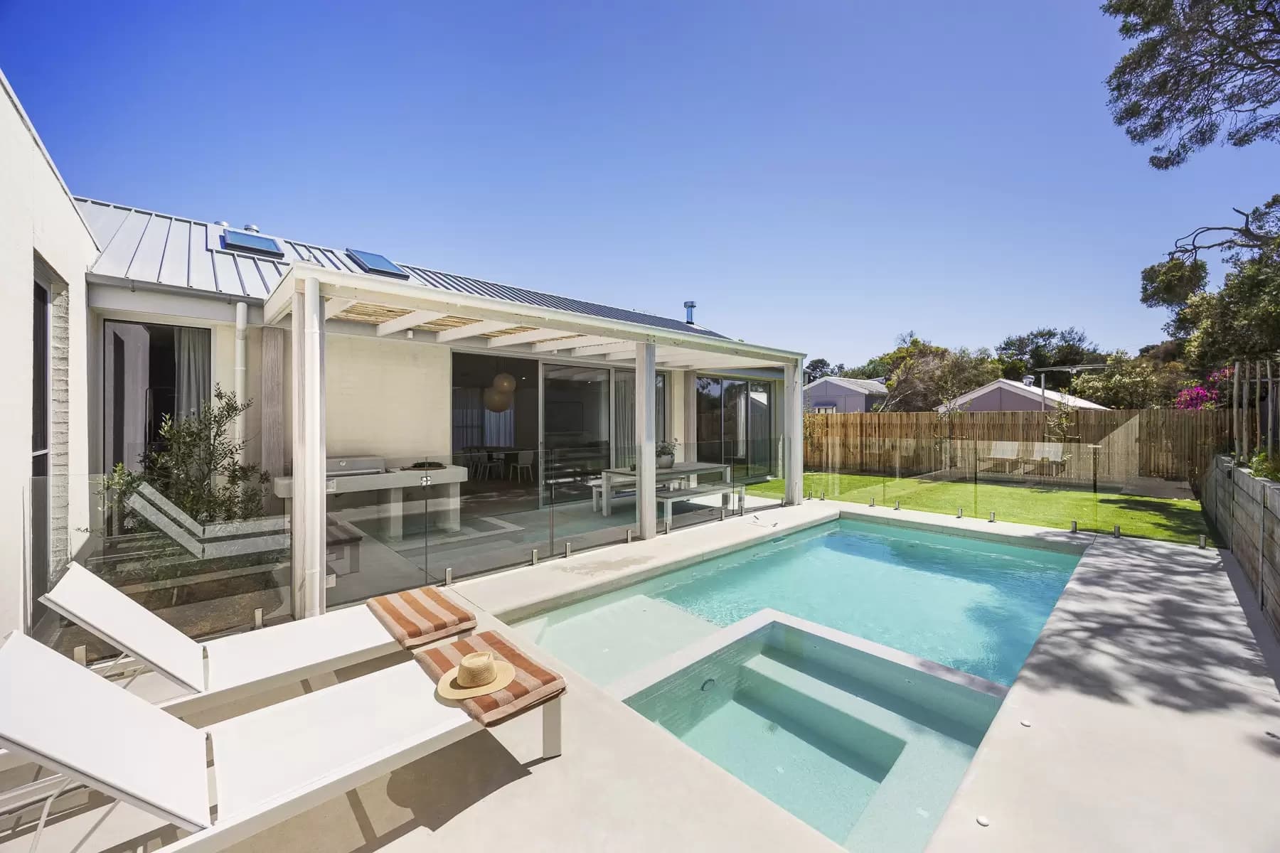 6 Kokoda Street, Sorrento, Sorrento - Thumbnail 2
