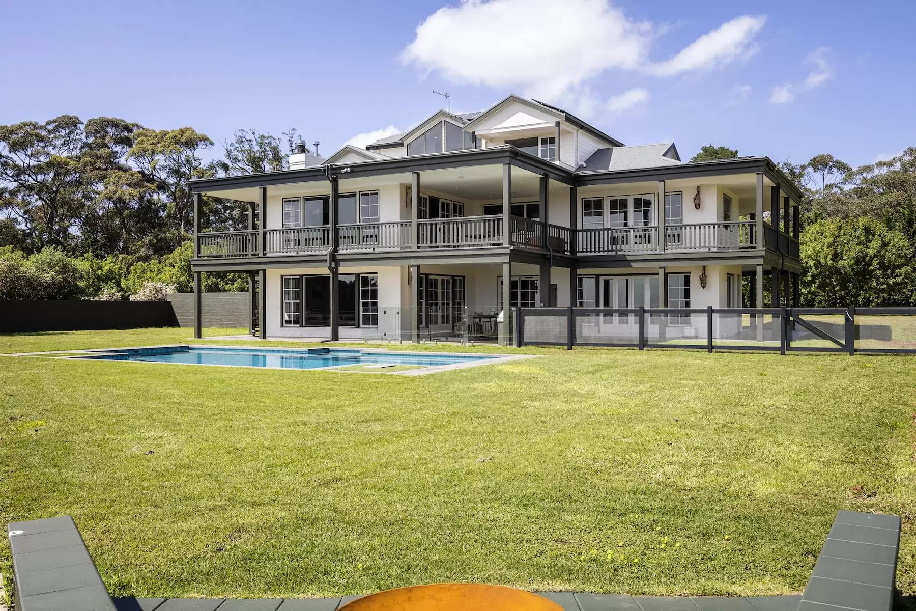 98 Sheehans Road, Red Hill, Red Hill - Thumbnail 2